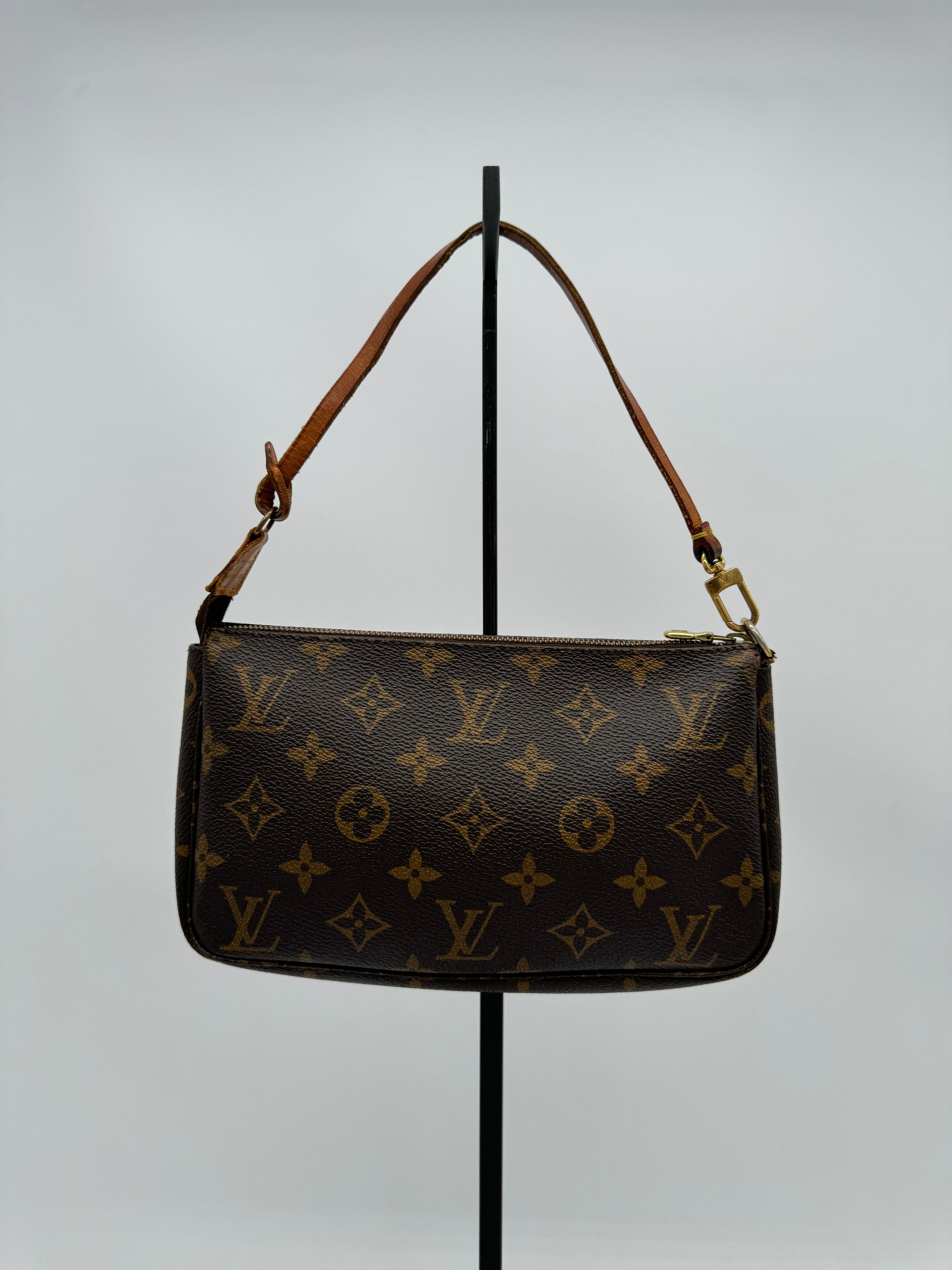 Louis Vuitton Pochette Accessoires