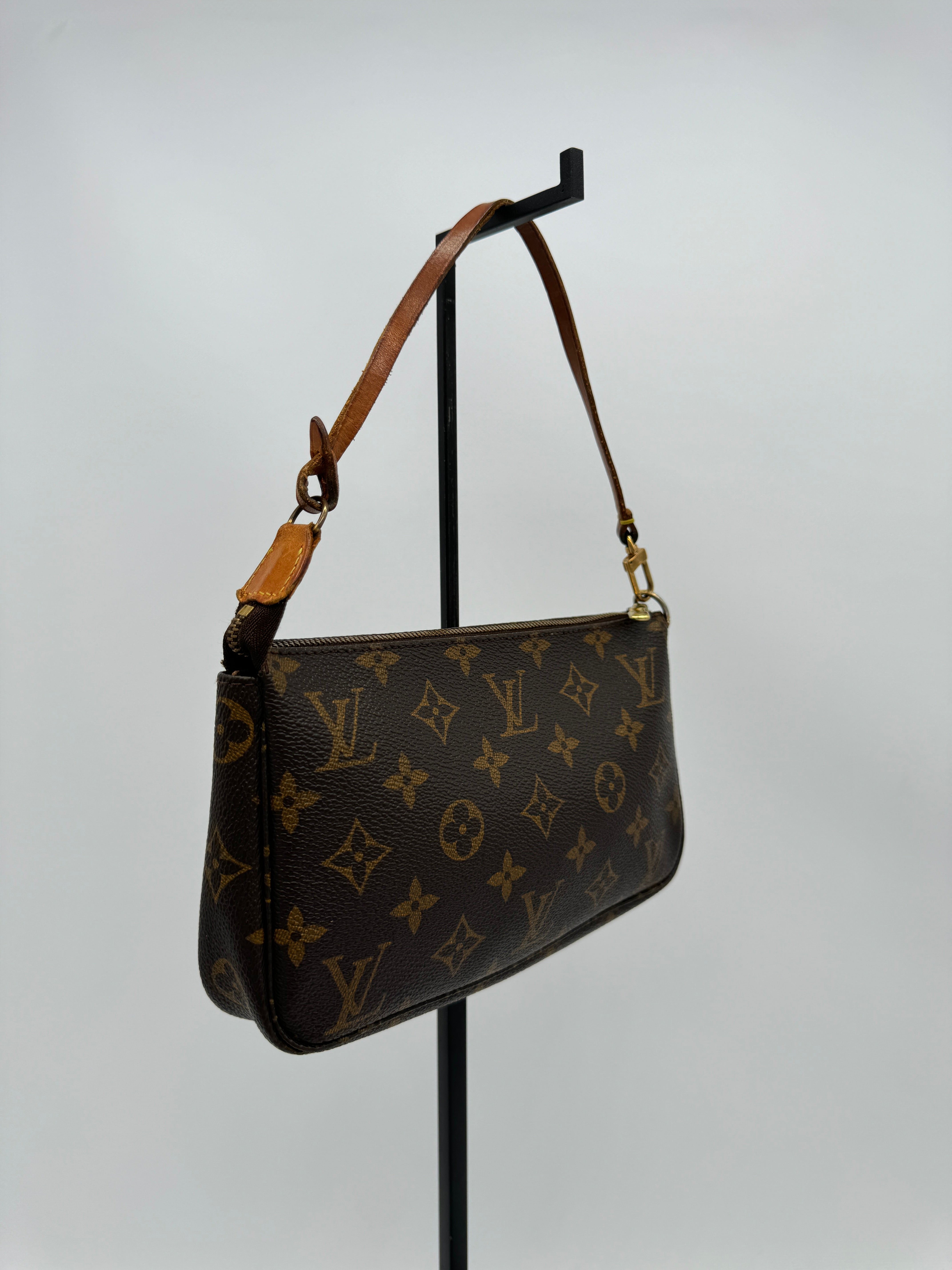 Louis Vuitton Pochette Accessoires