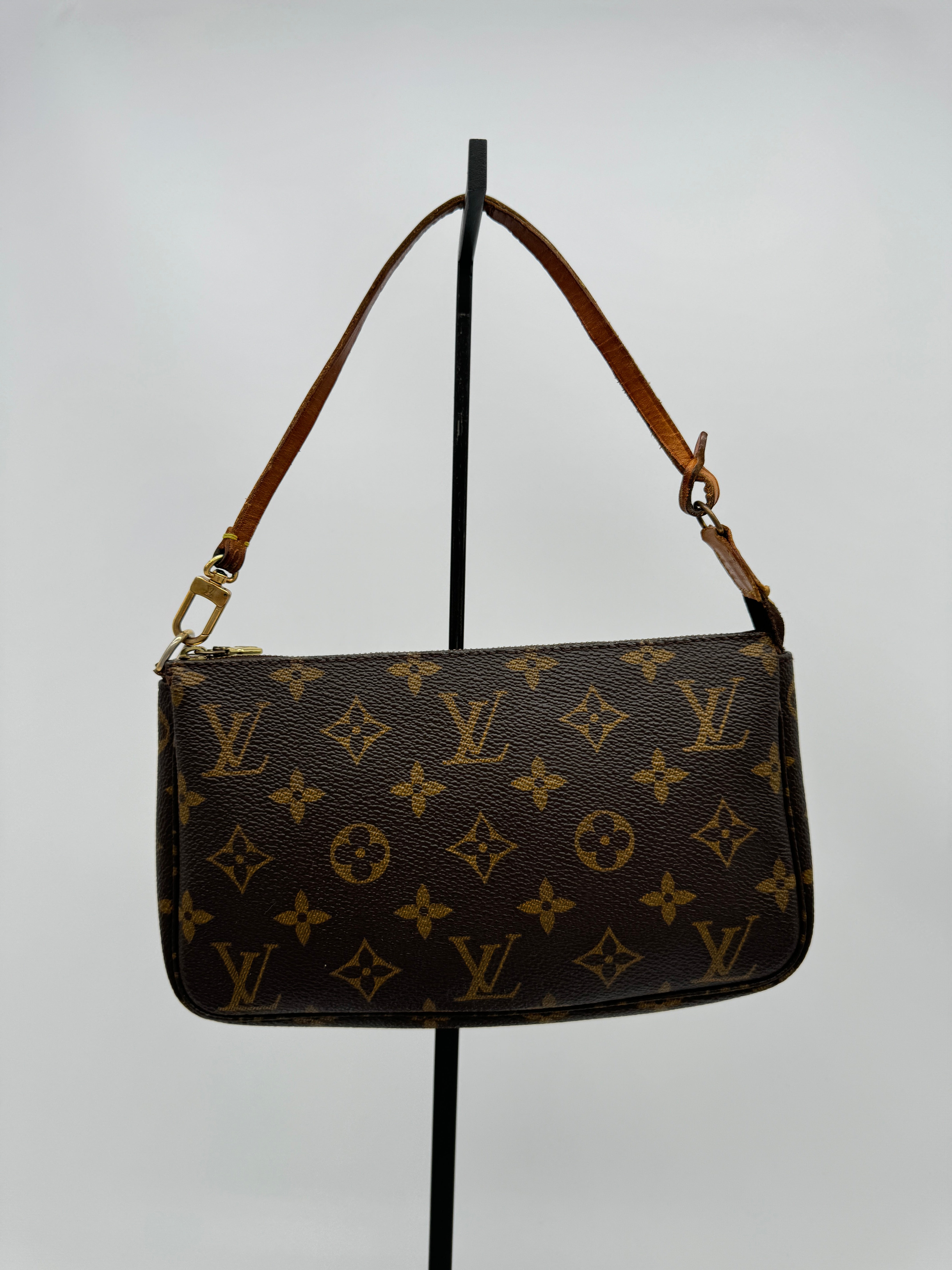 Louis Vuitton Pochette Accessoires