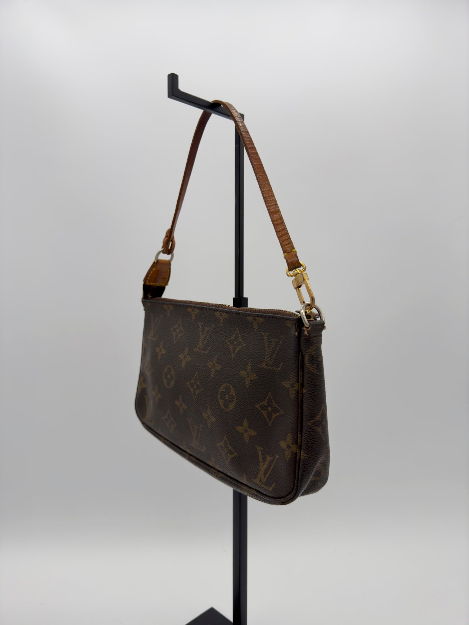 Louis Vuitton Pochette Accessoires