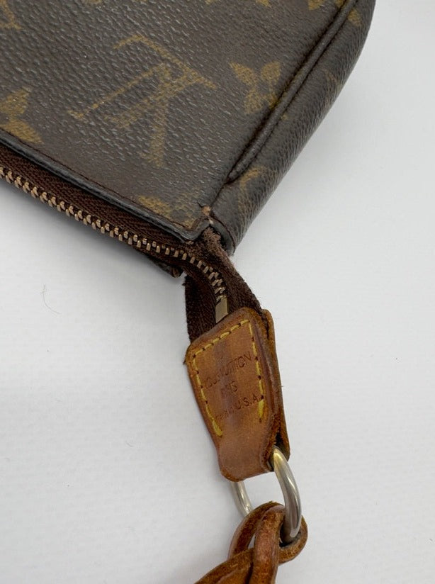 Louis Vuitton Pochette Accessoires