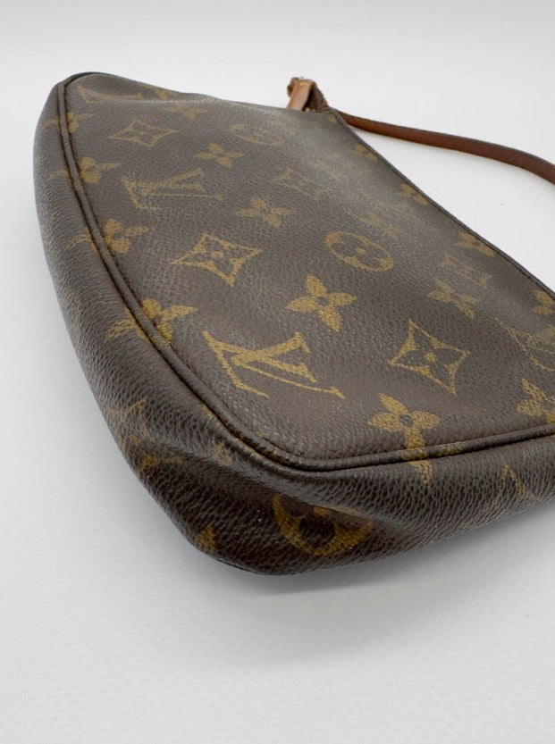 Louis Vuitton Pochette Accessoires