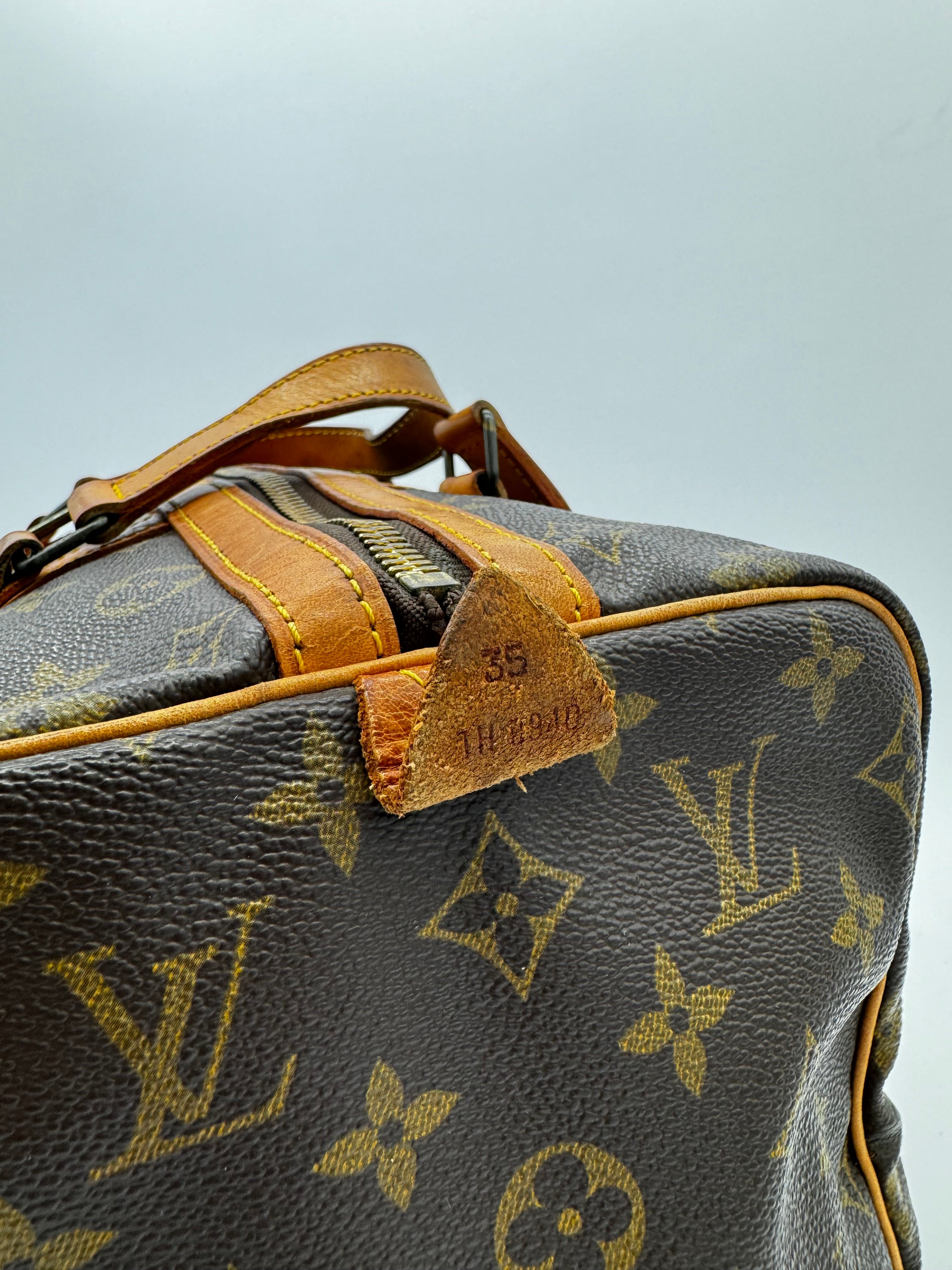 Louis Vuitton Sac Souple 35