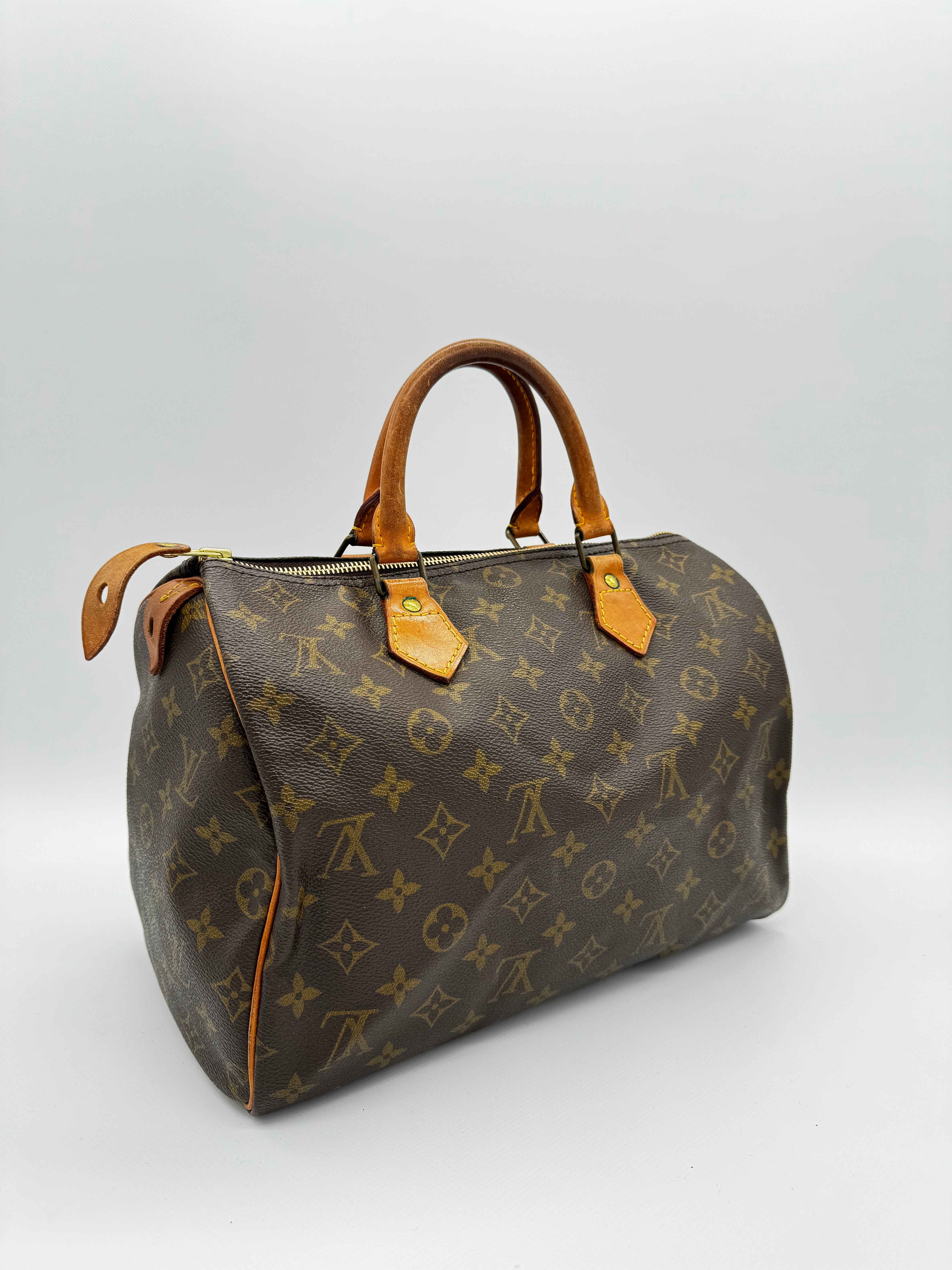 Louis Vuitton Speedy 30