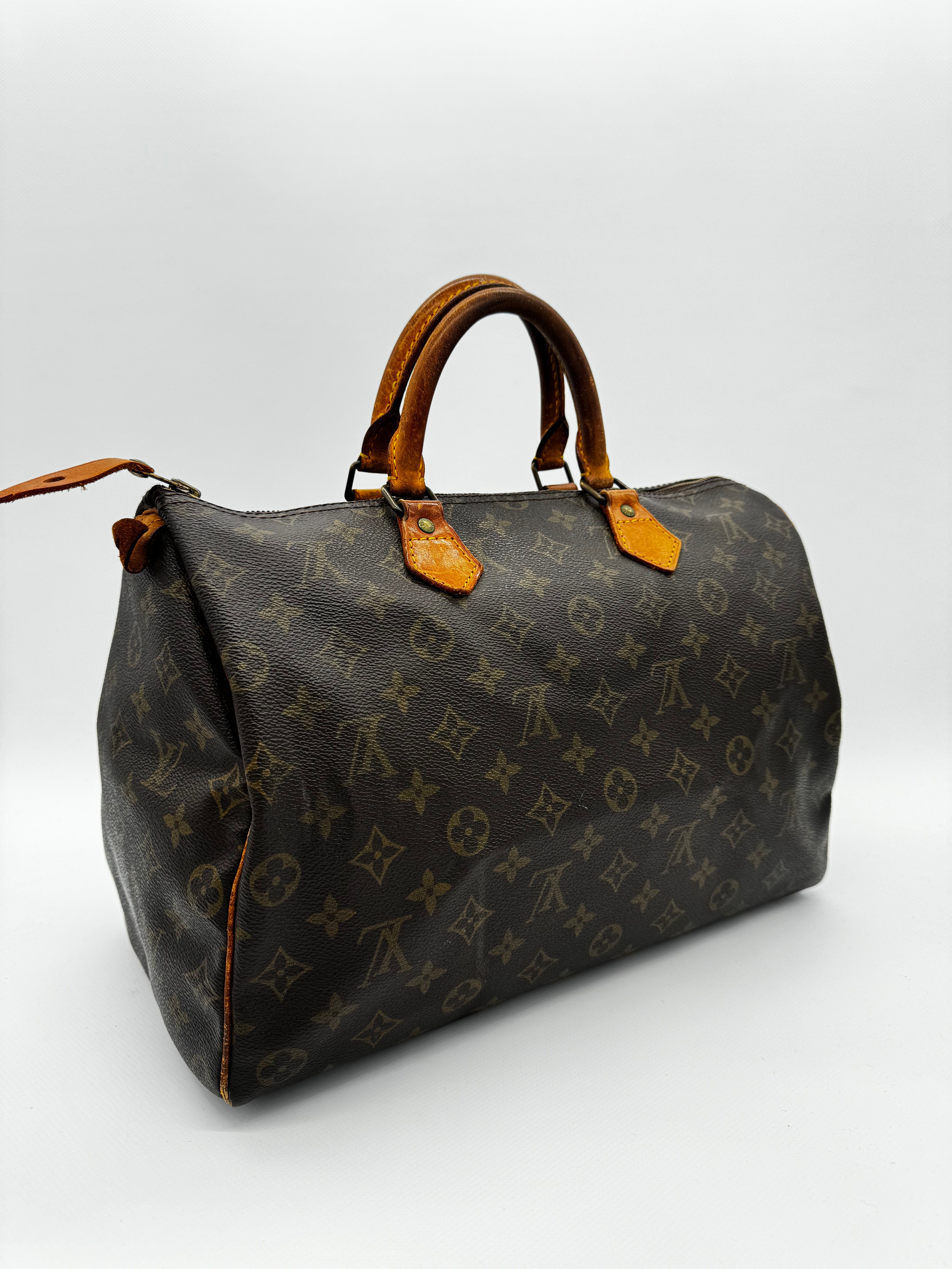 Louis Vuitton Speedy 35