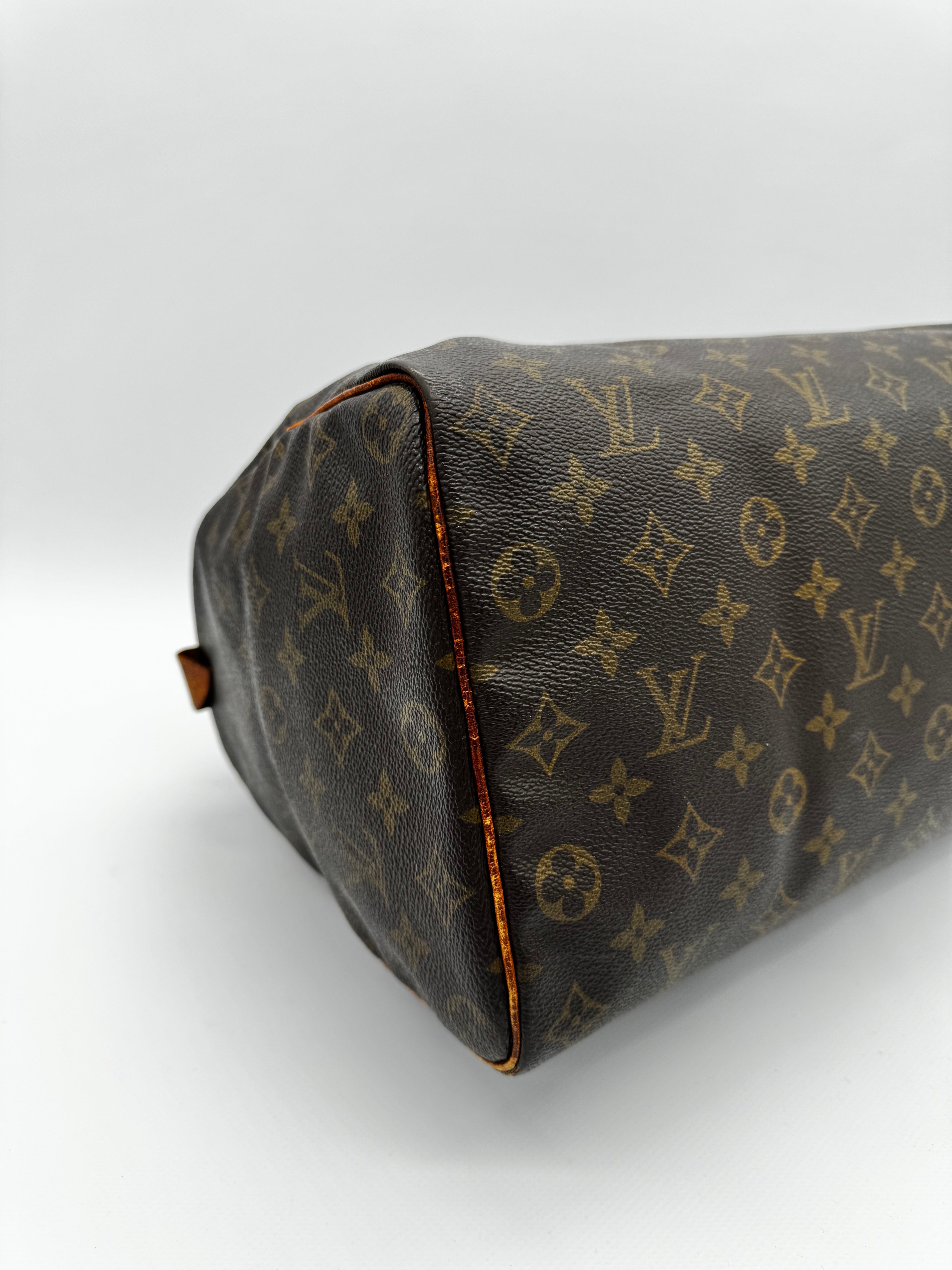 Louis Vuitton Speedy 35