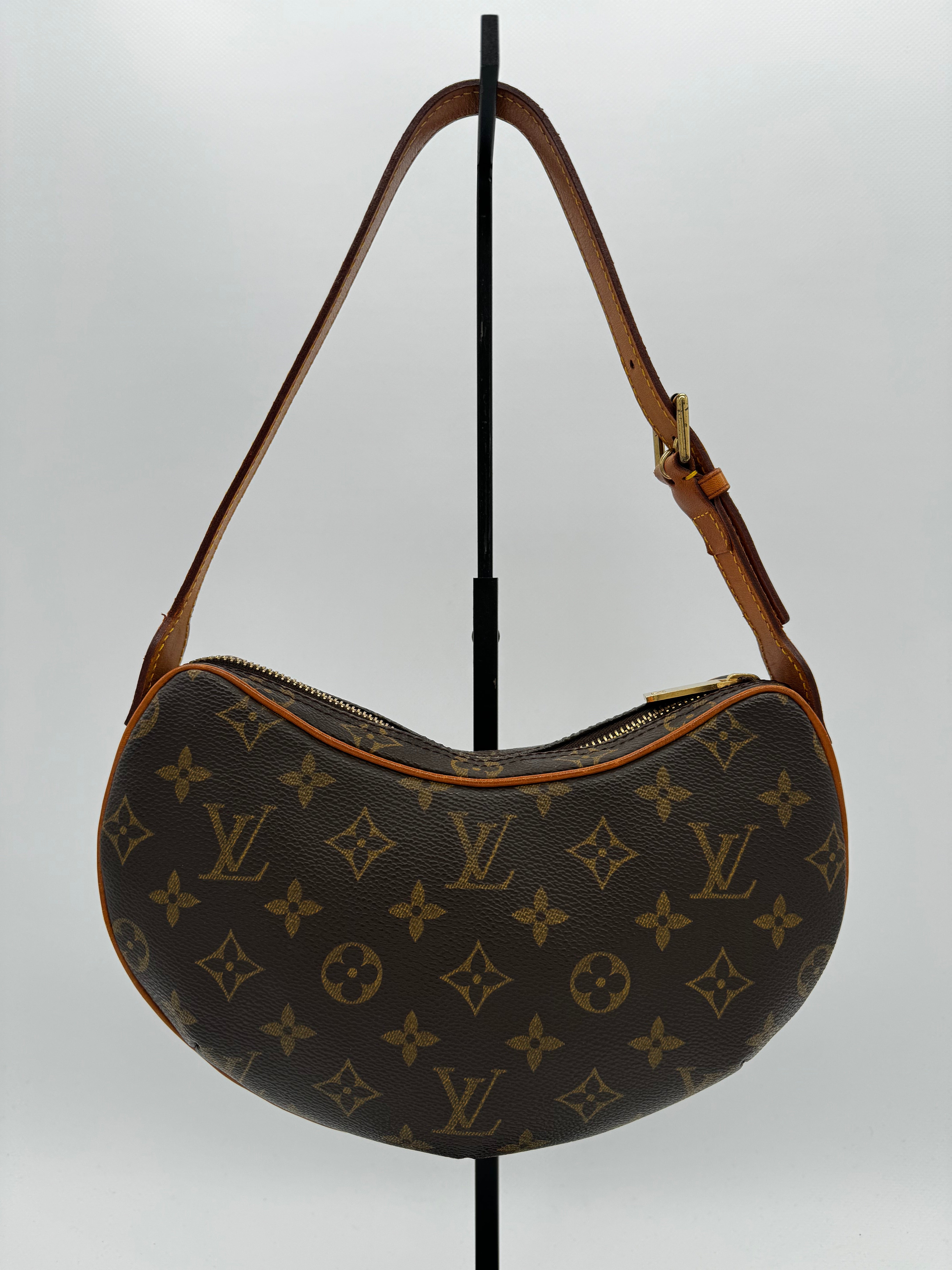 Louis Vuitton Croissant PM