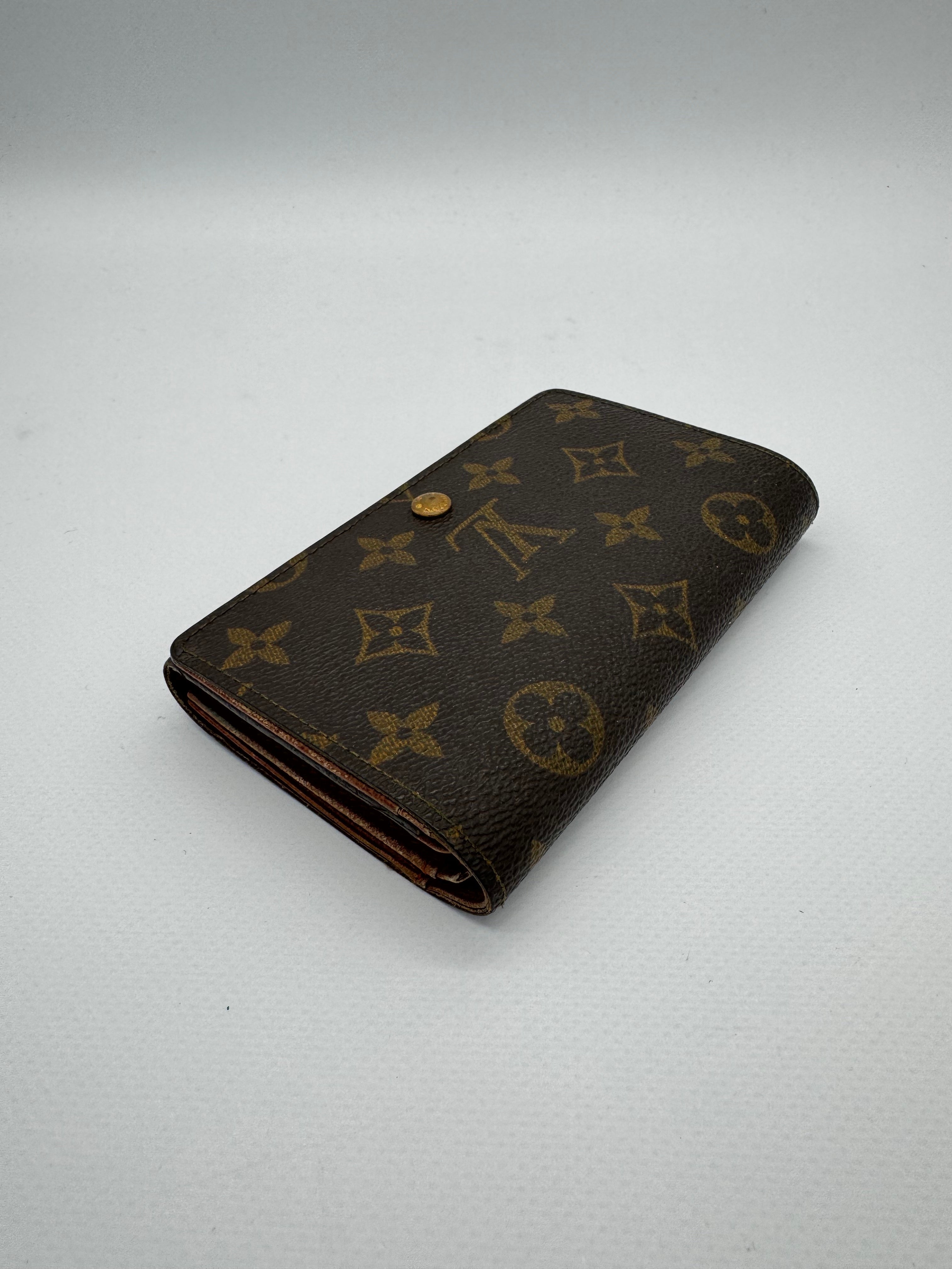 Louis Vuitton Monnaie Trésor Wallet