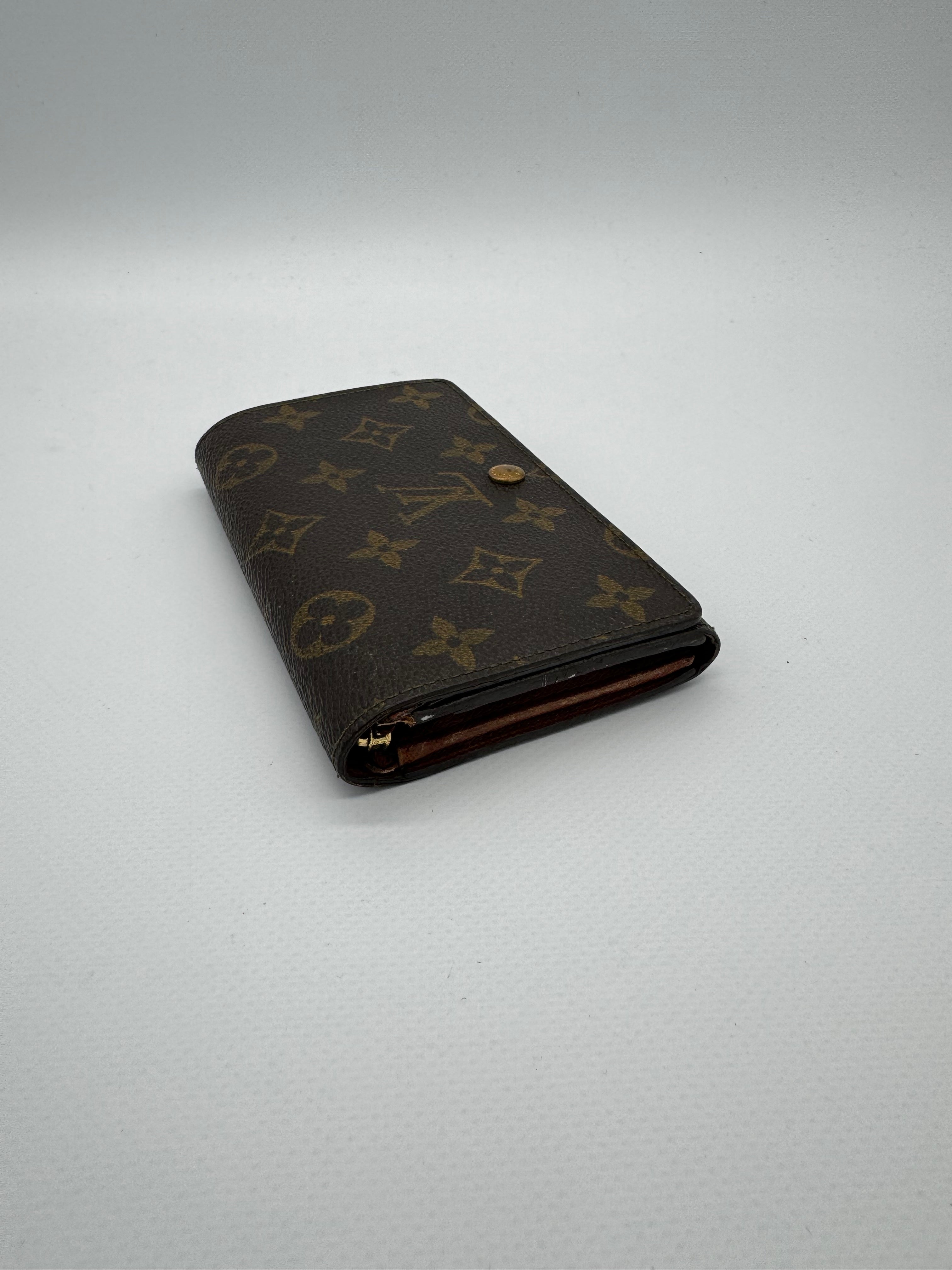 Louis Vuitton Monnaie Trésor Wallet