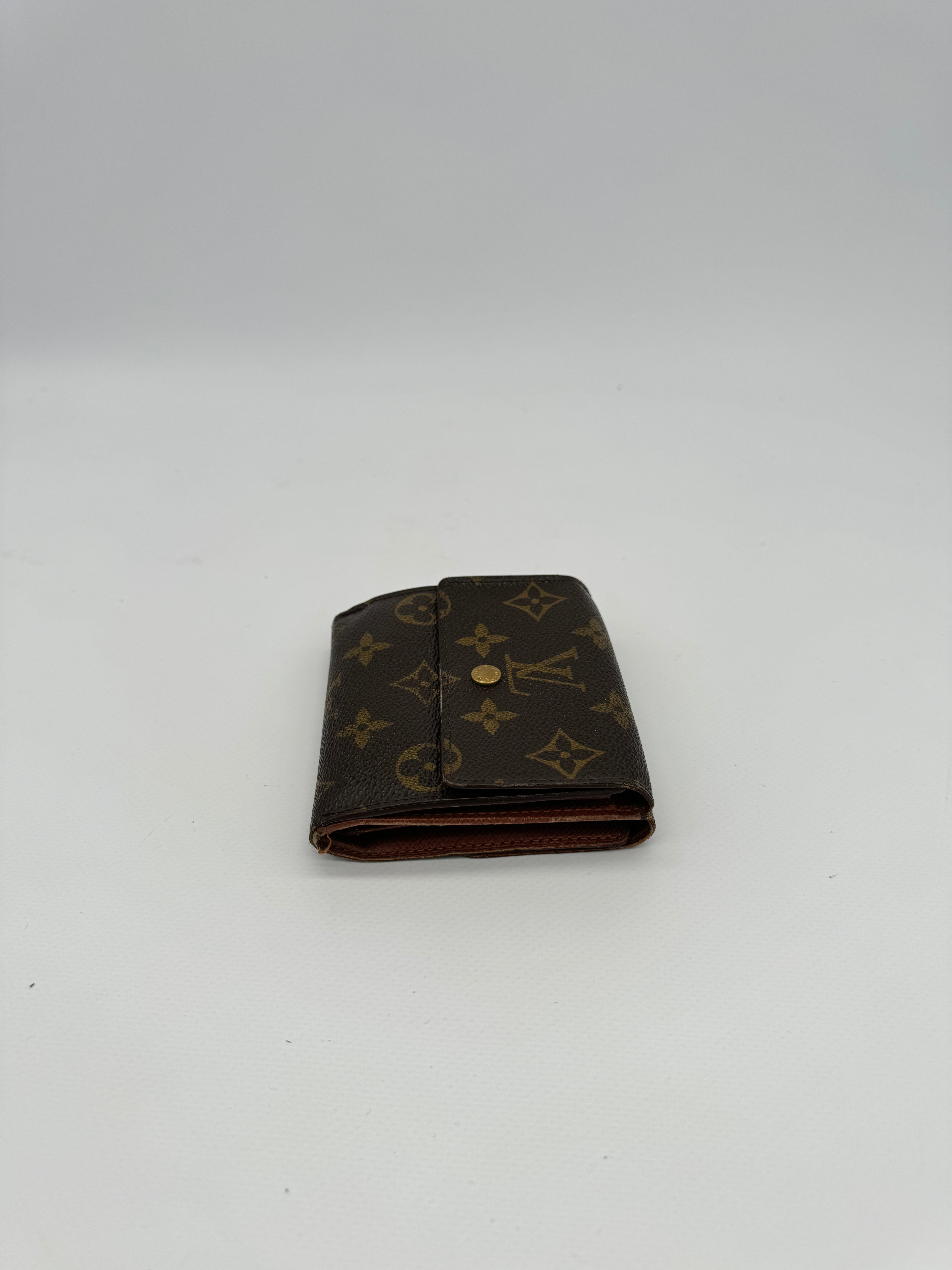 Louis Vuitton Elise Wallet