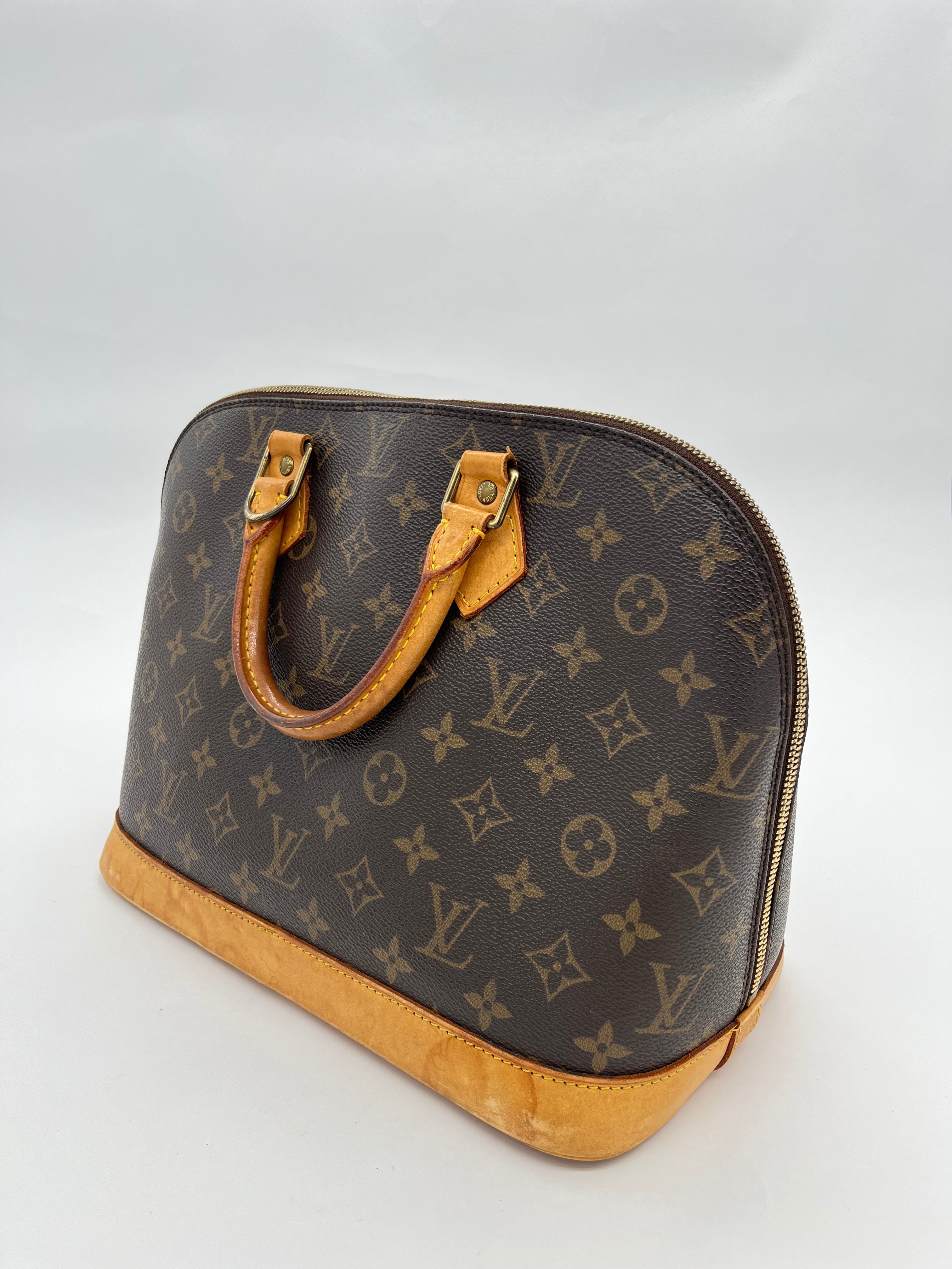 Louis Vuitton Alma PM