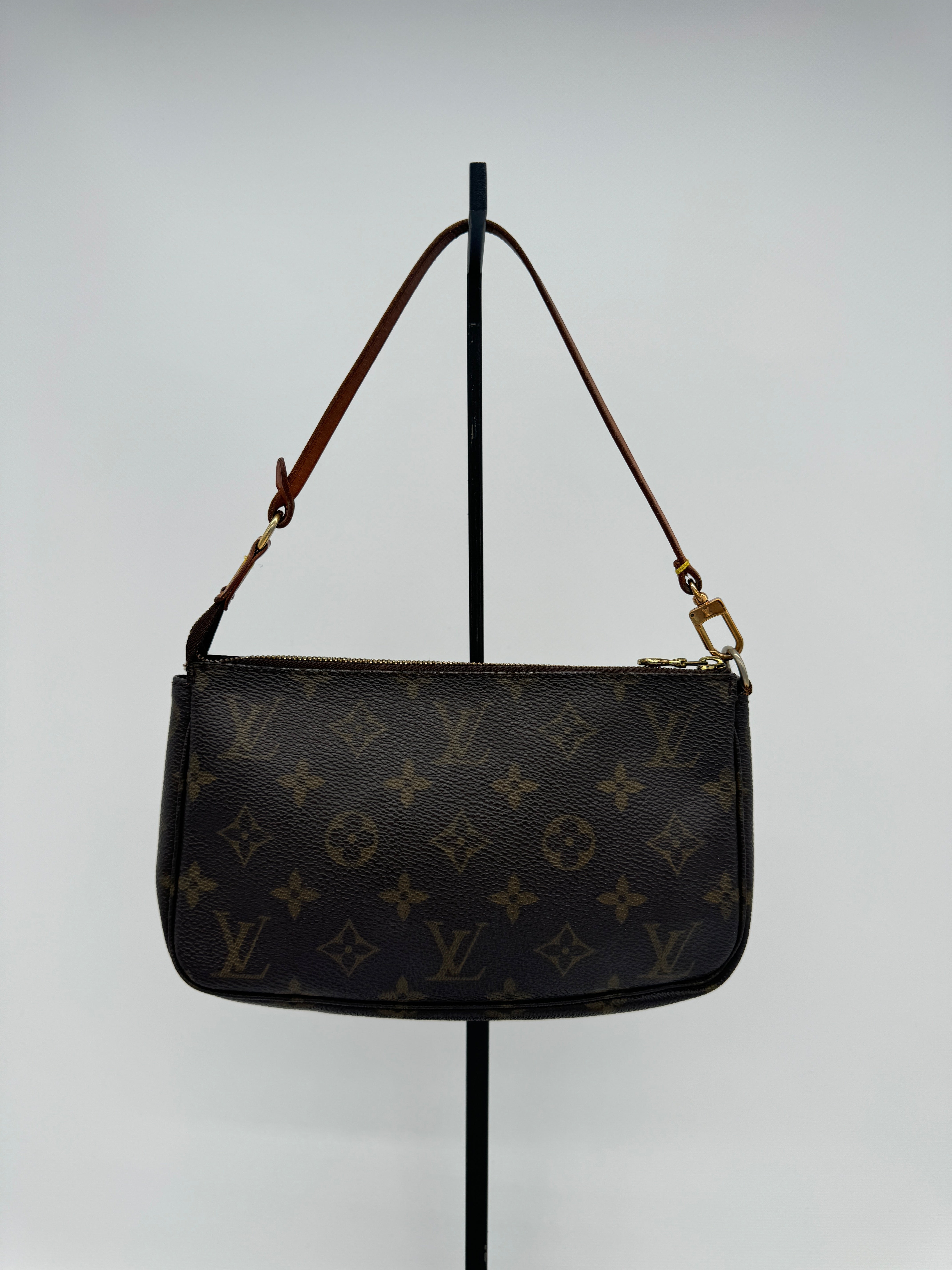 Louis Vuitton Pochette Accessoires