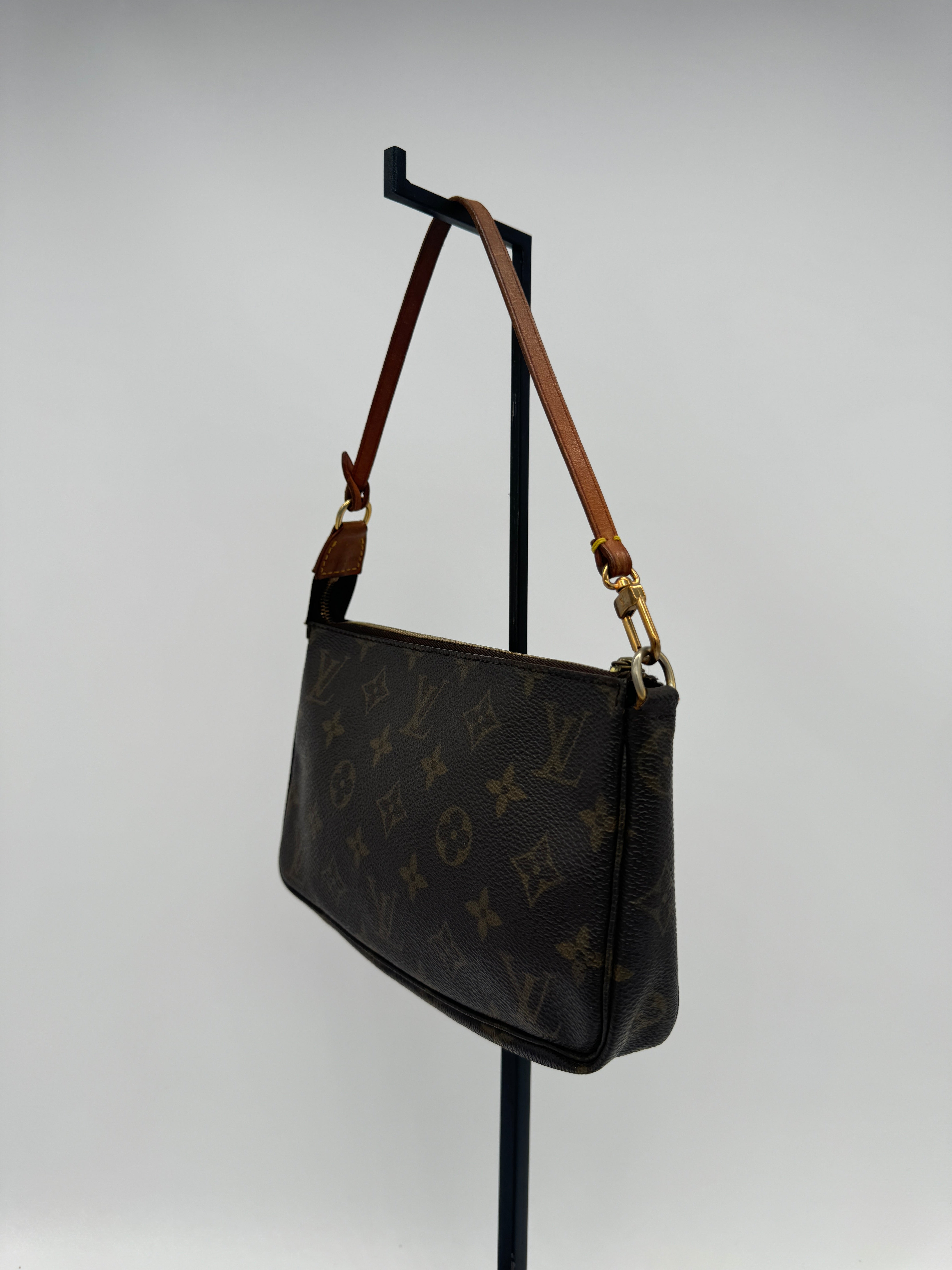 Louis Vuitton Pochette Accessoires