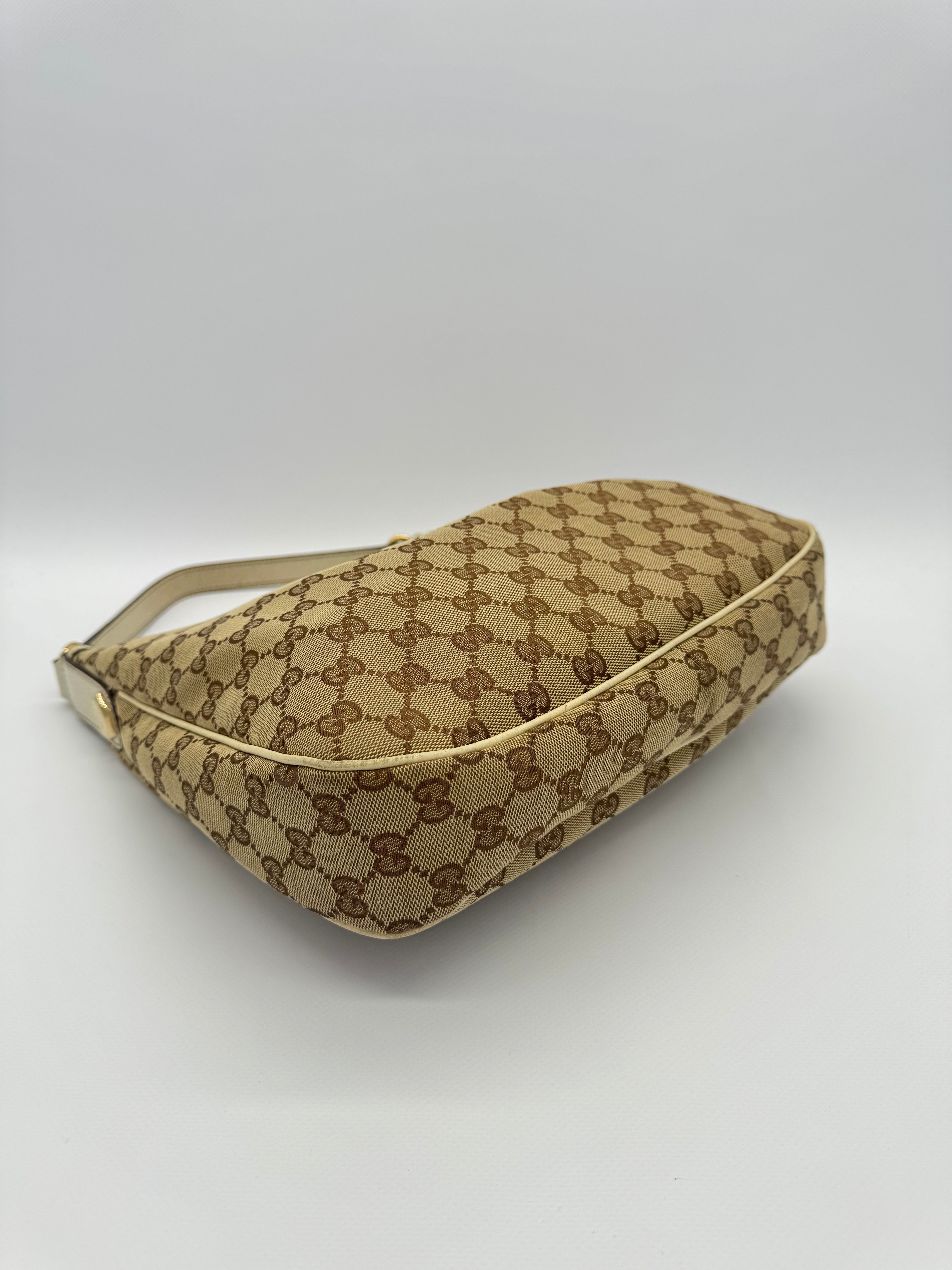 Gucci Charmy Hobo