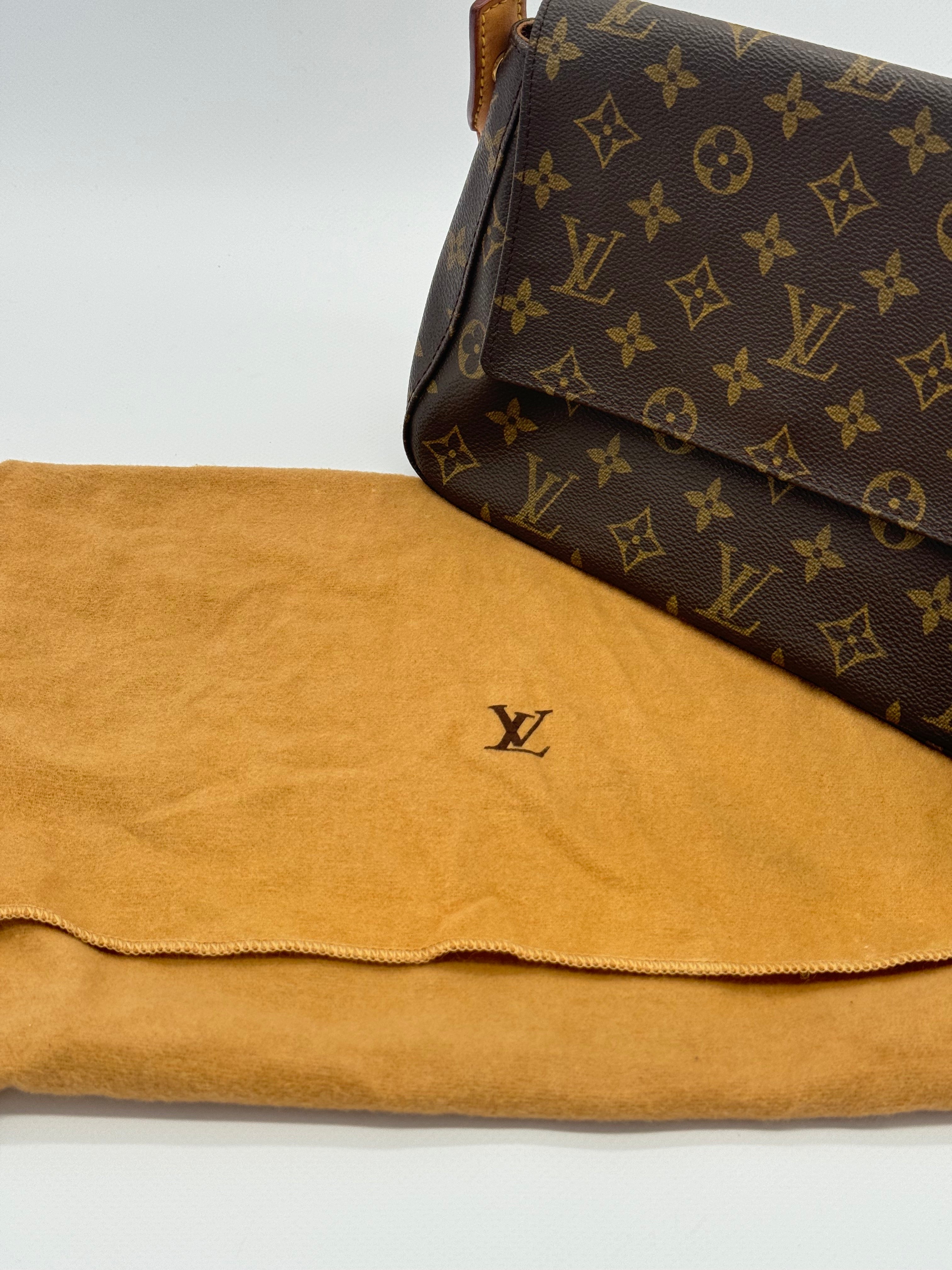 Louis Vuitton Mini Looping