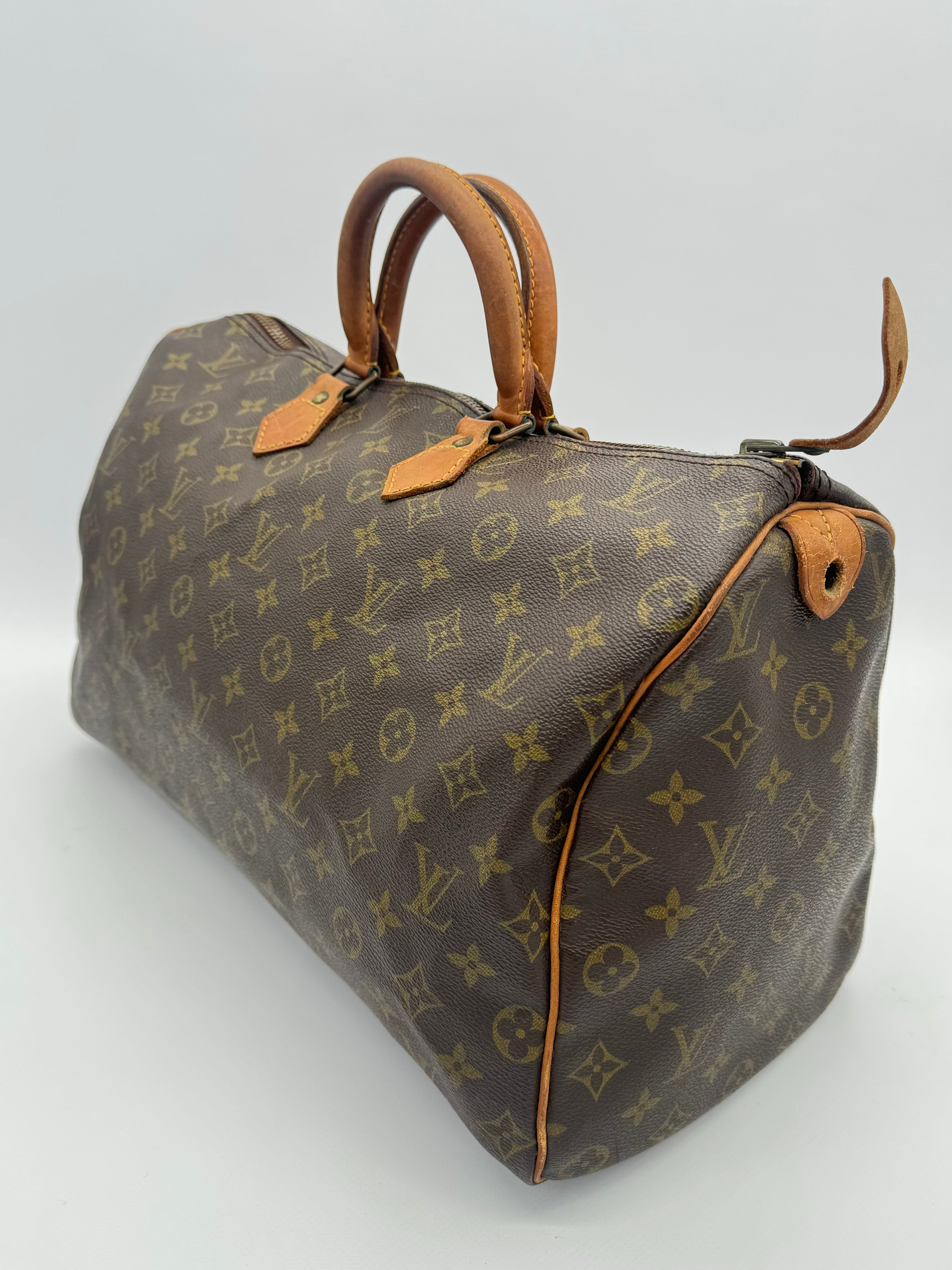 Louis Vuitton Speedy 40