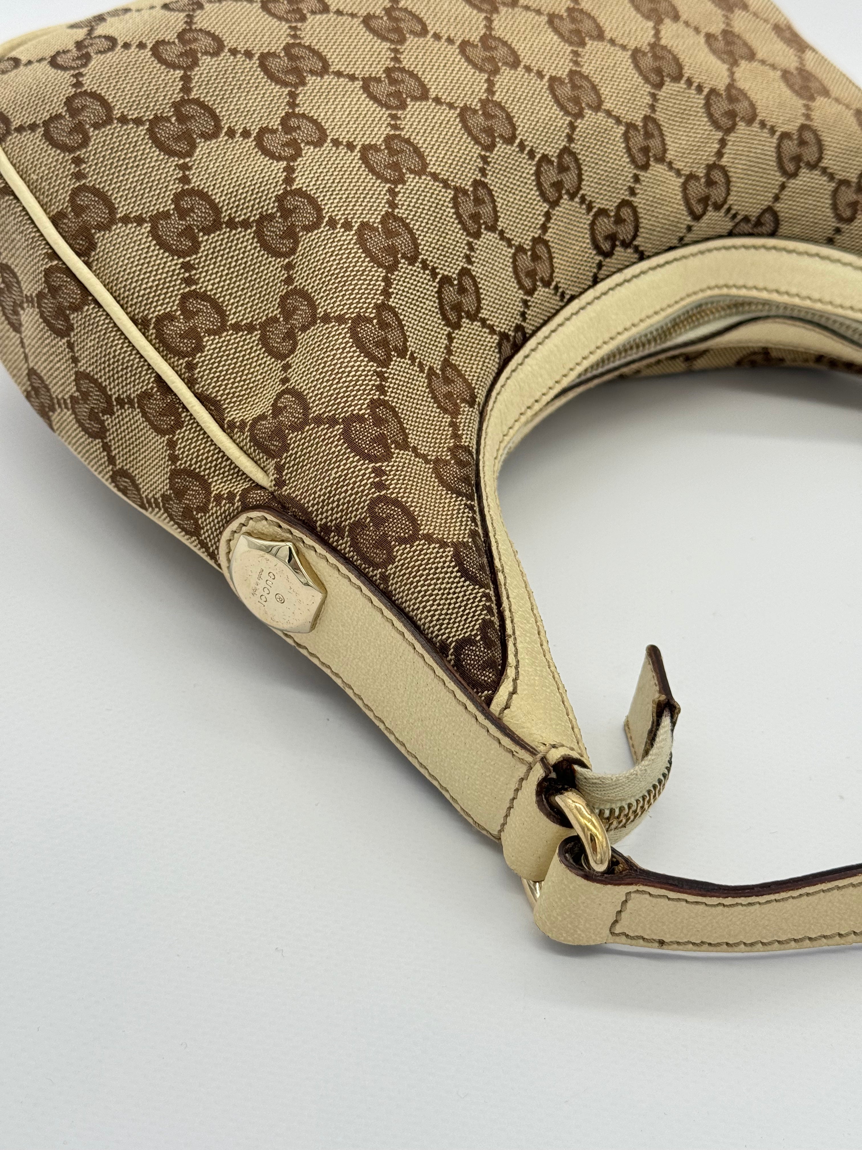 Gucci Small Charmy Hobo