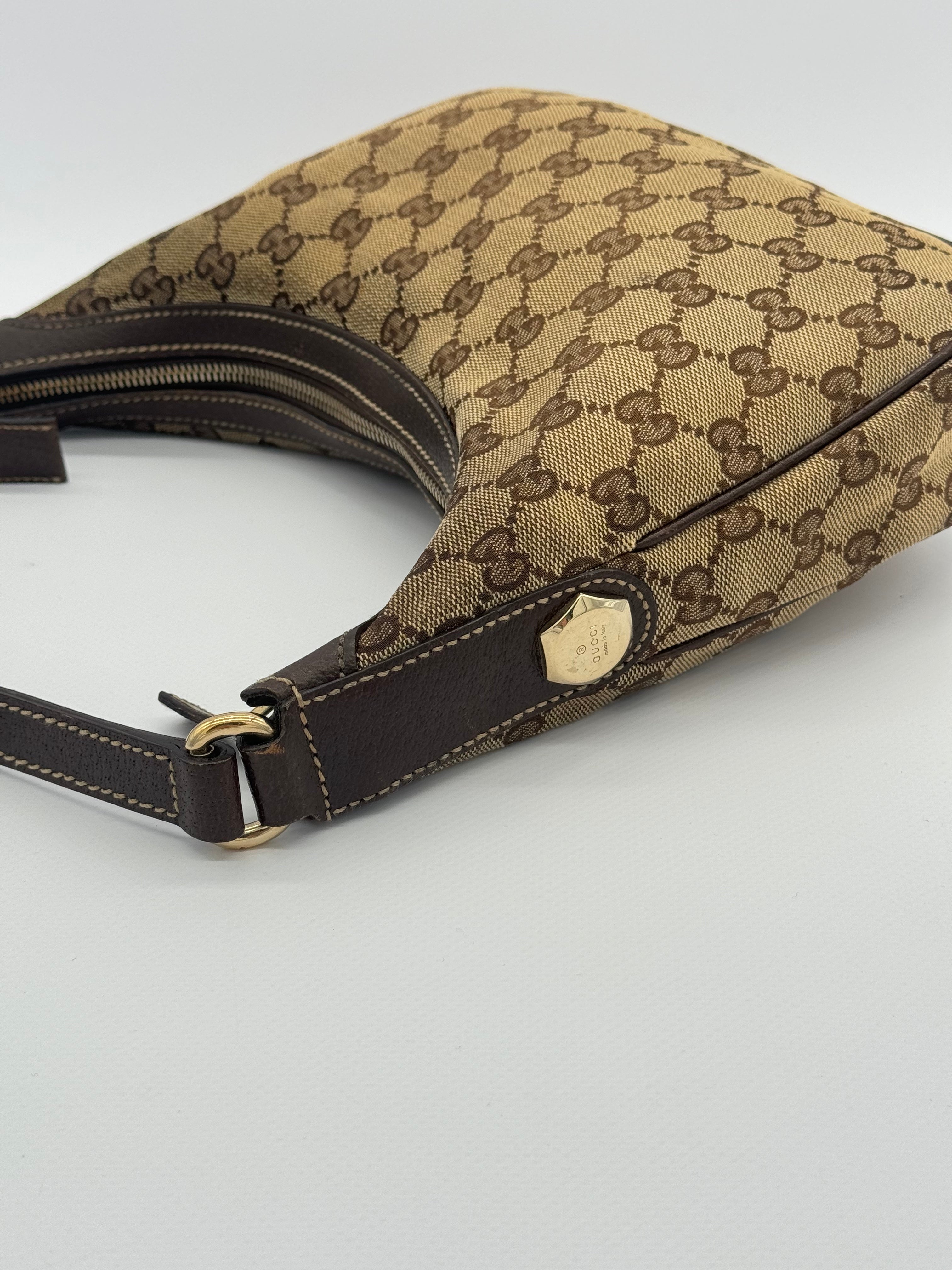 Gucci Small Charmy Hobo