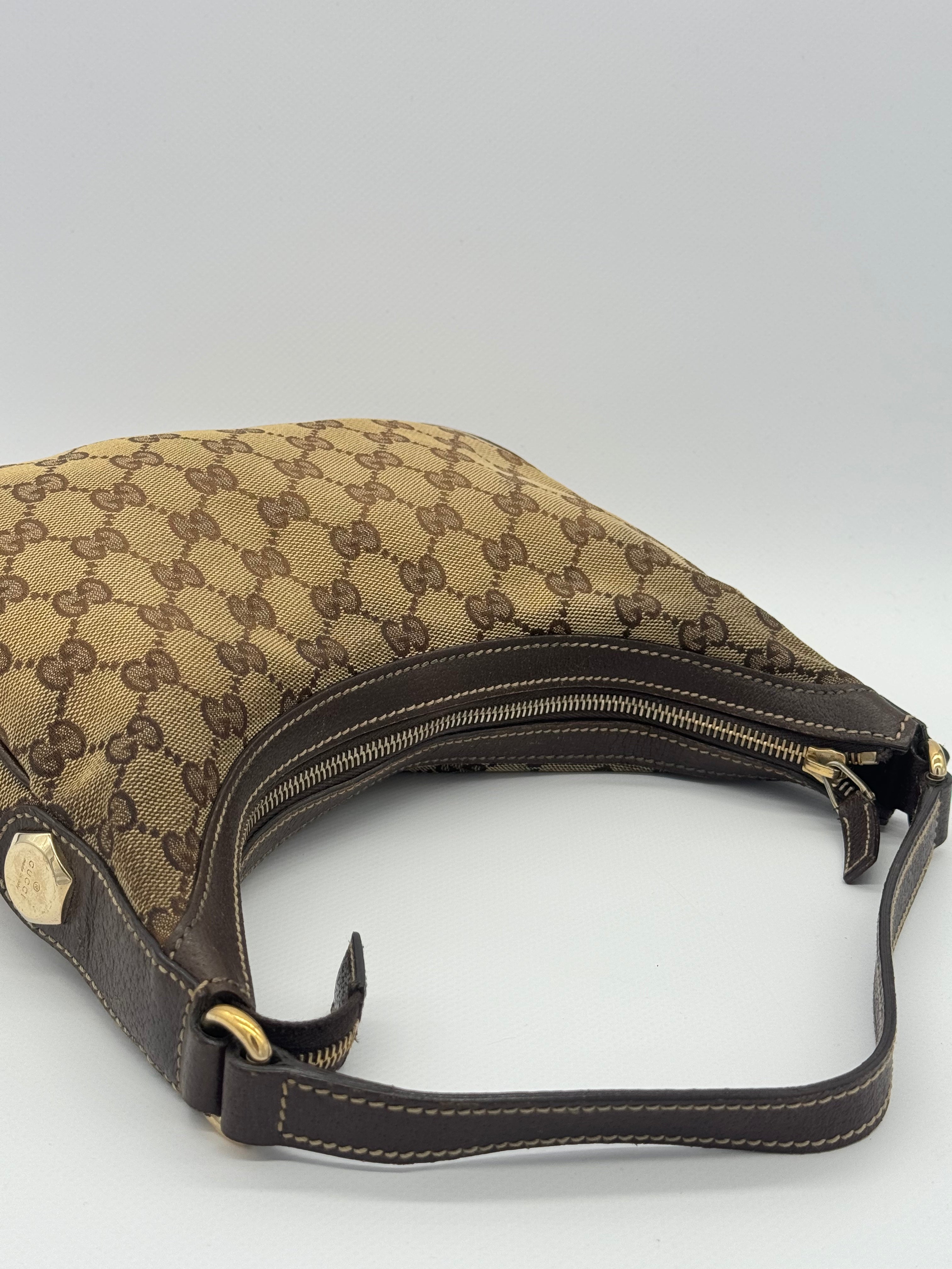 Gucci Small Charmy Hobo