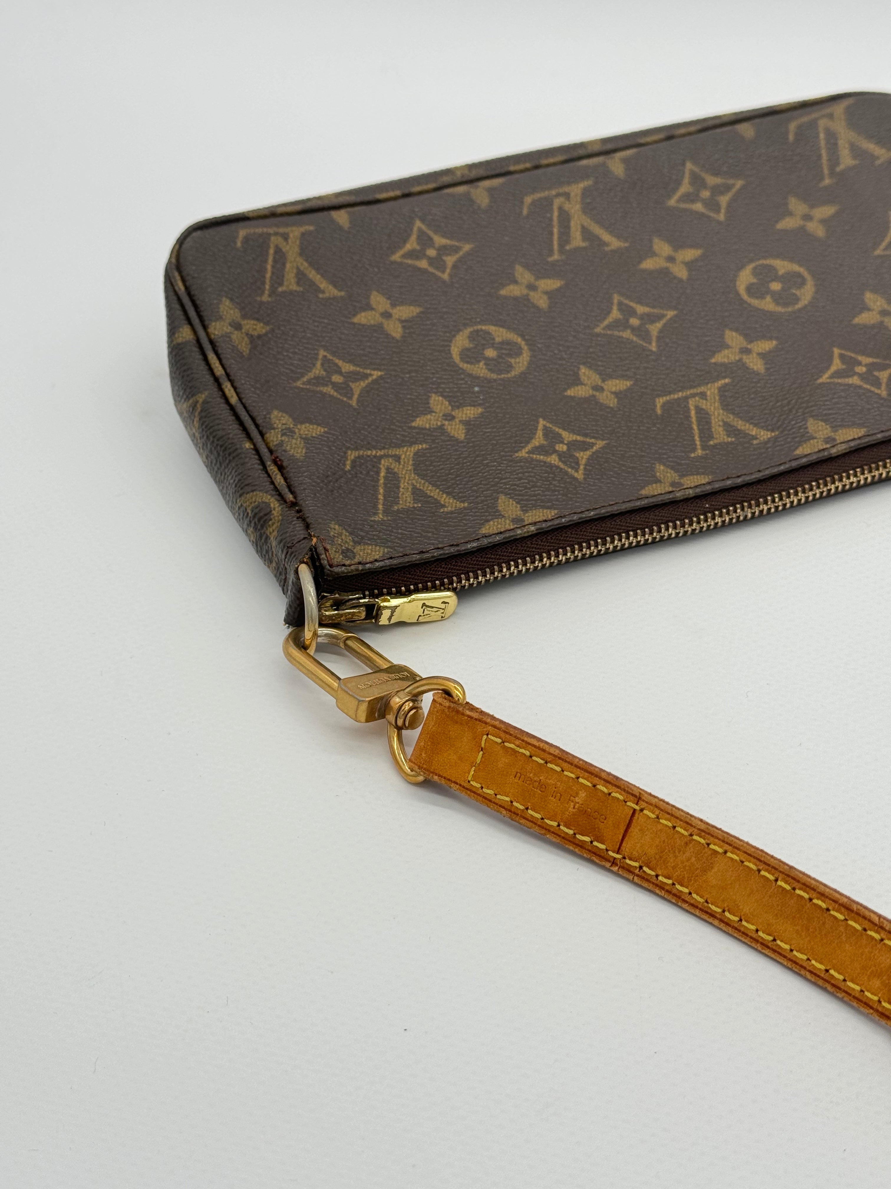 Louis Vuitton Pochette Accessoires