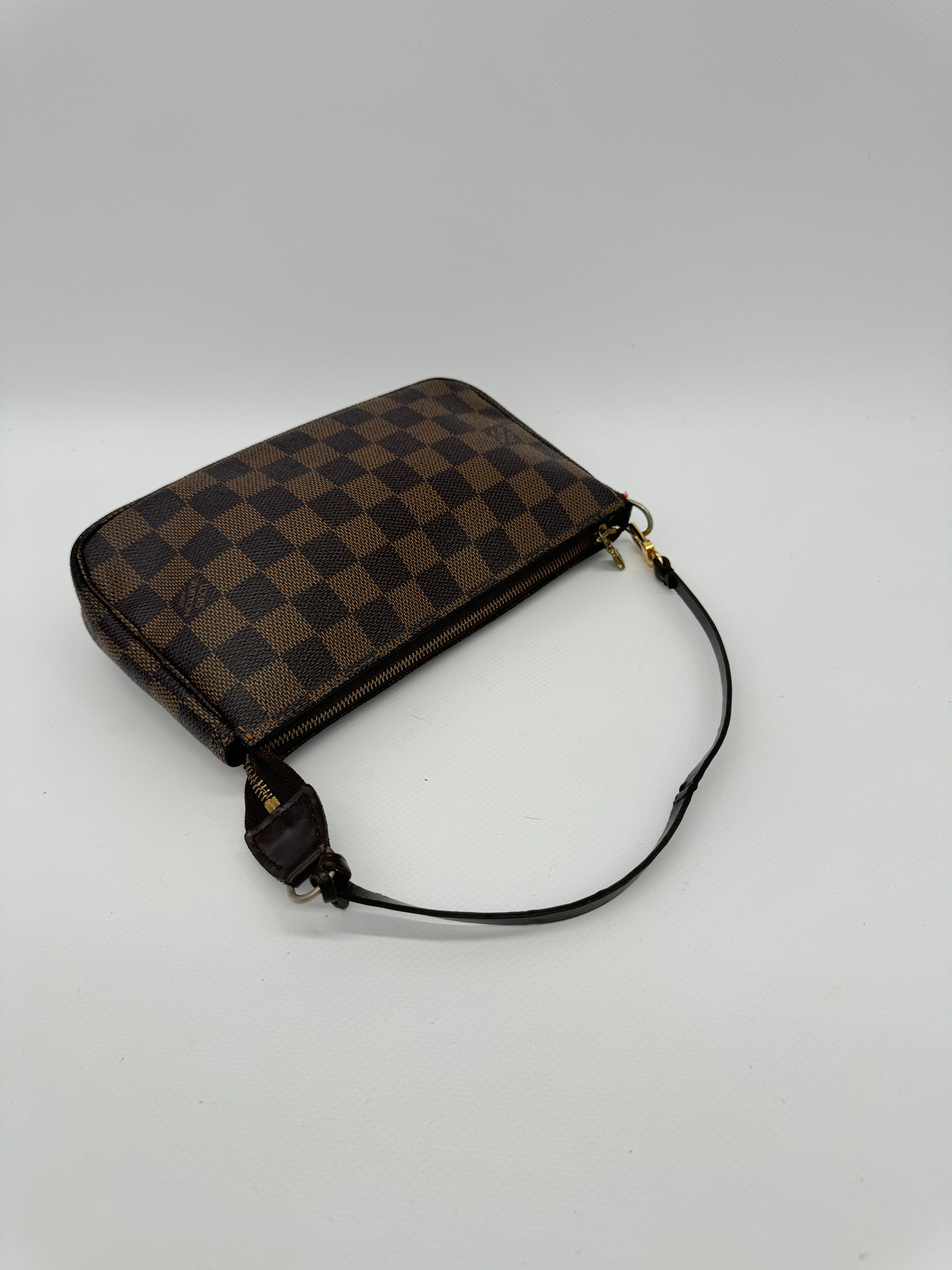 Louis Vuitton Pochette Accessoires