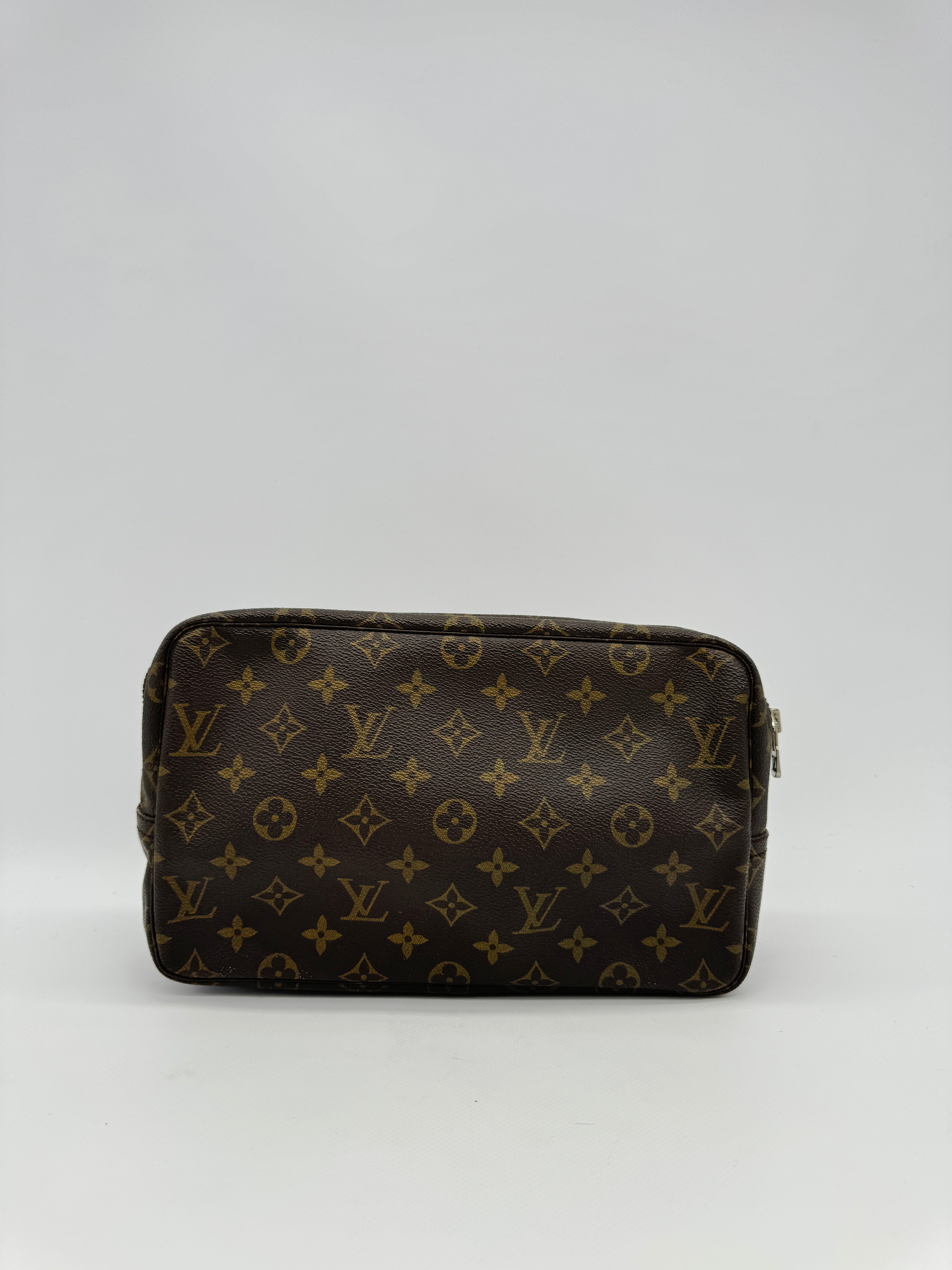 Louis Vuitton Trousse 28