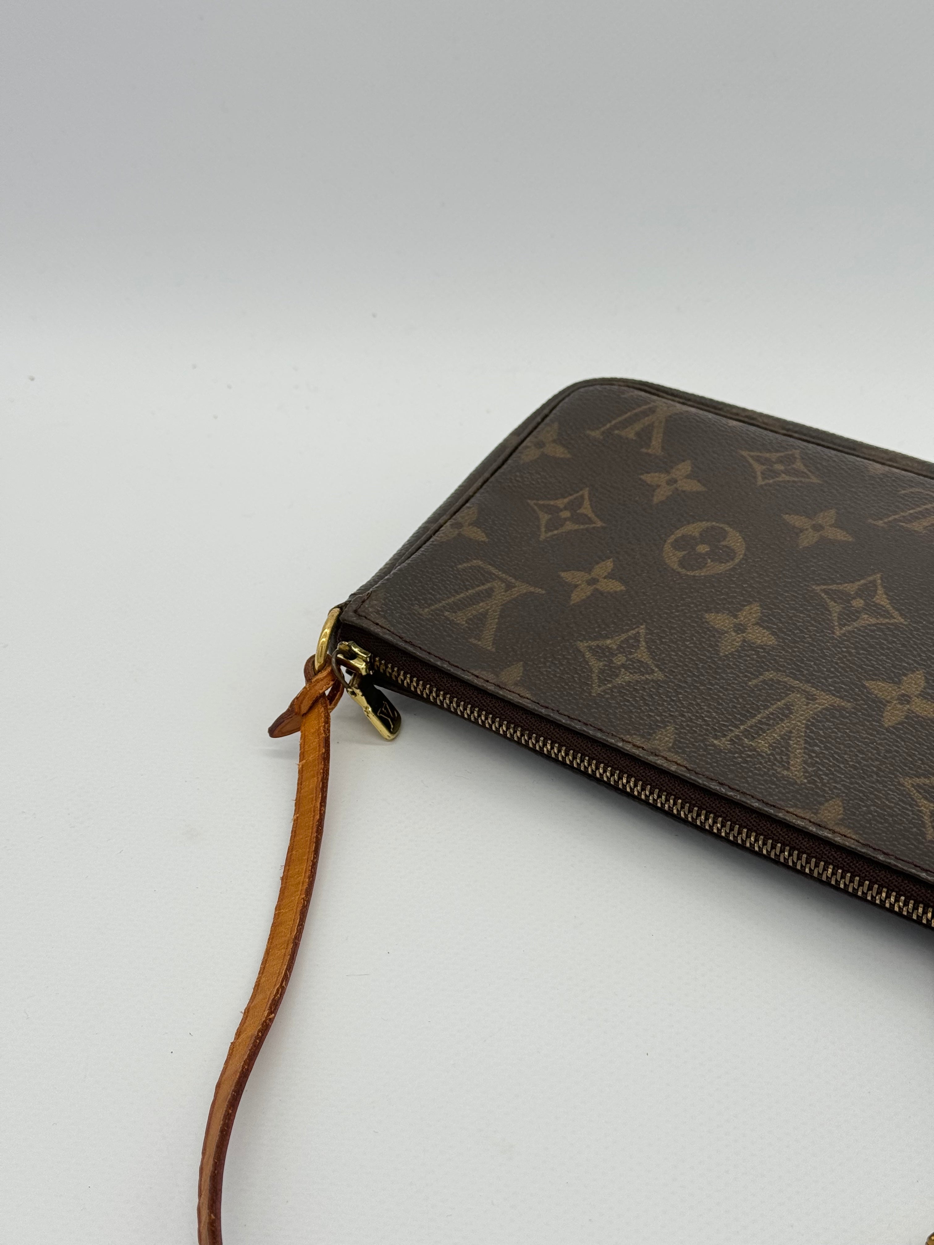 Louis Vuitton Pochette Accessoires