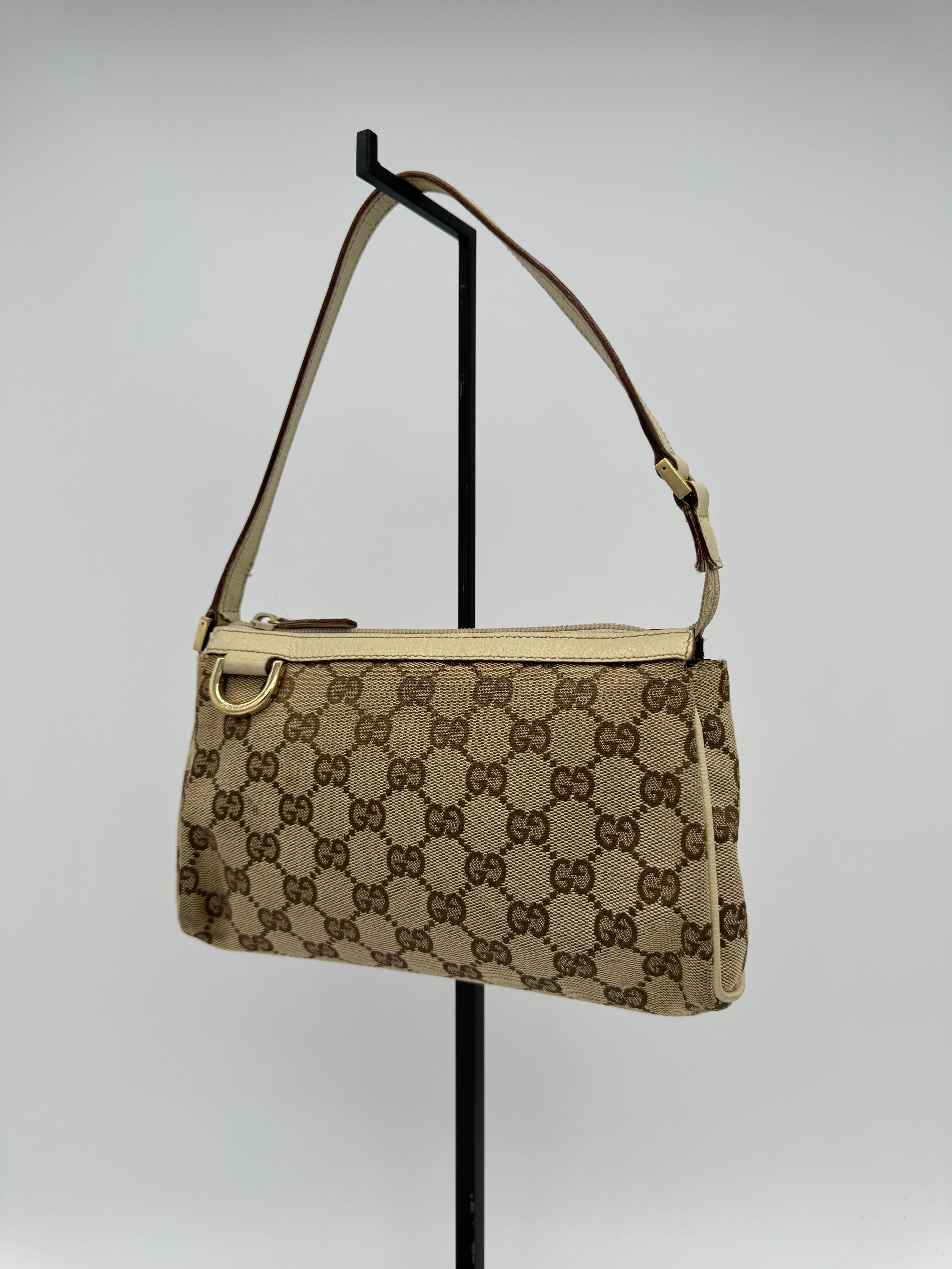 Gucci D-Ring Pochette