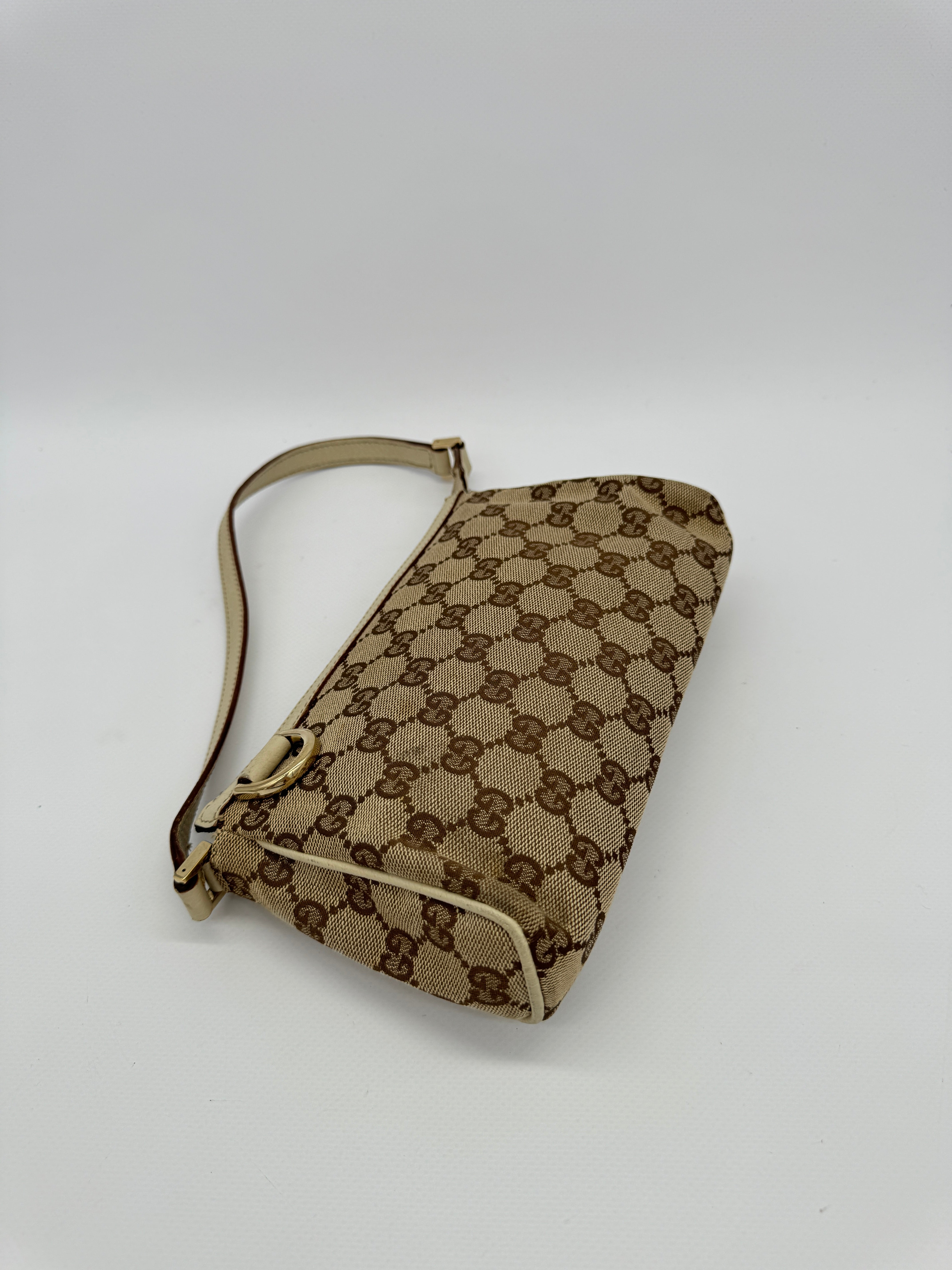 Gucci D-Ring Pochette