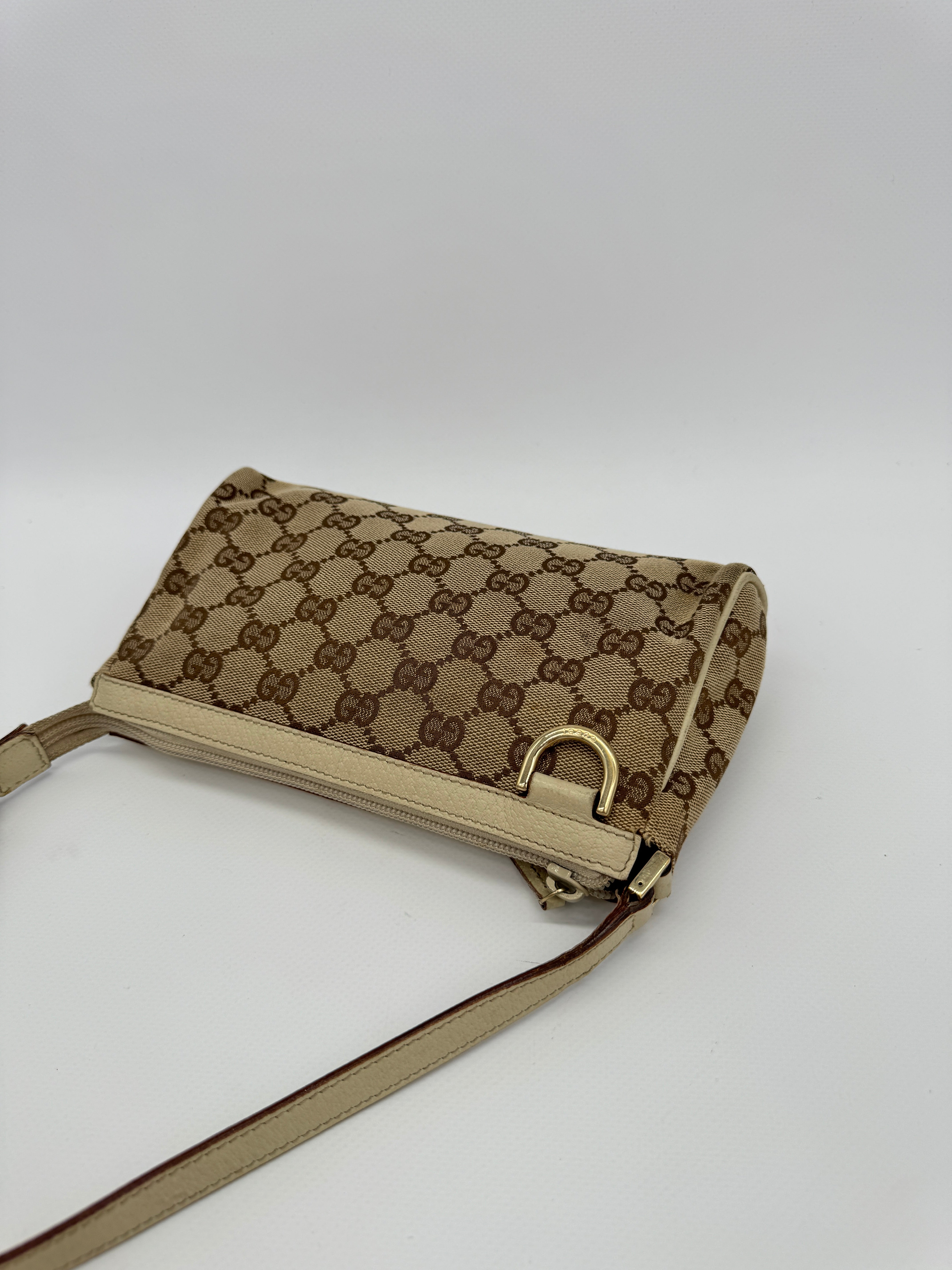 Gucci D-Ring Pochette