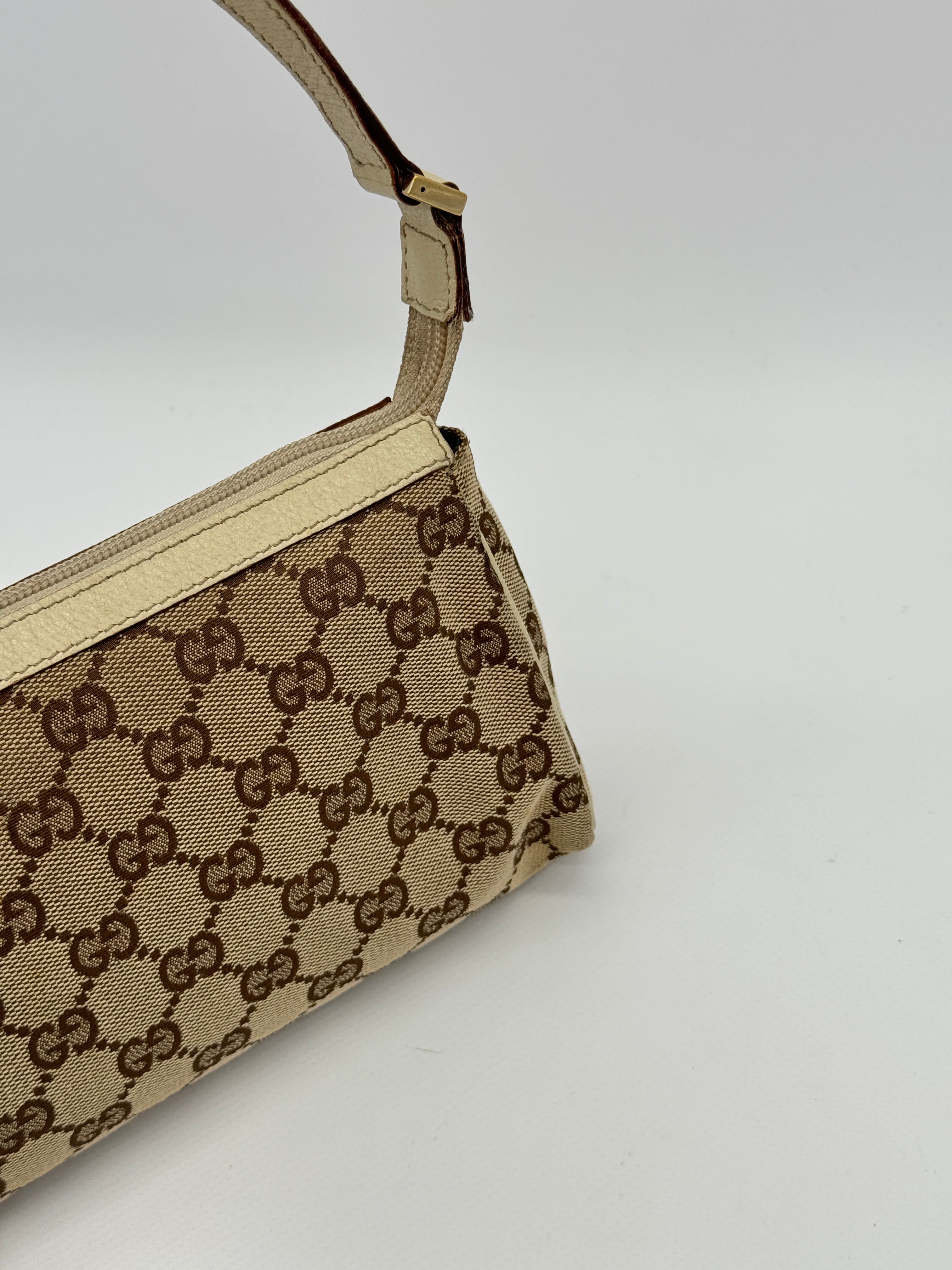 Gucci D-Ring Pochette