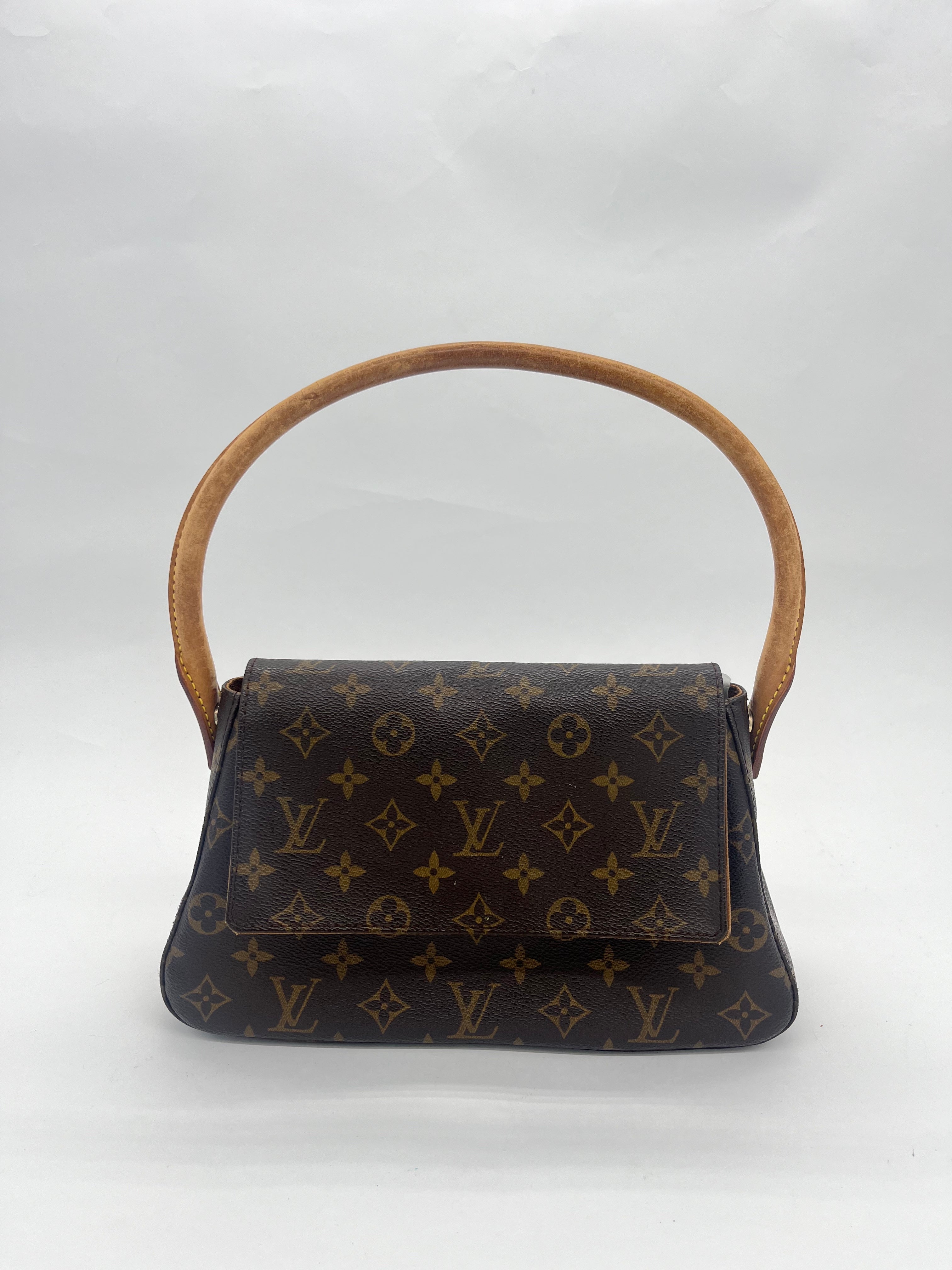 Louis vuitton mini best sale looping bag retail price