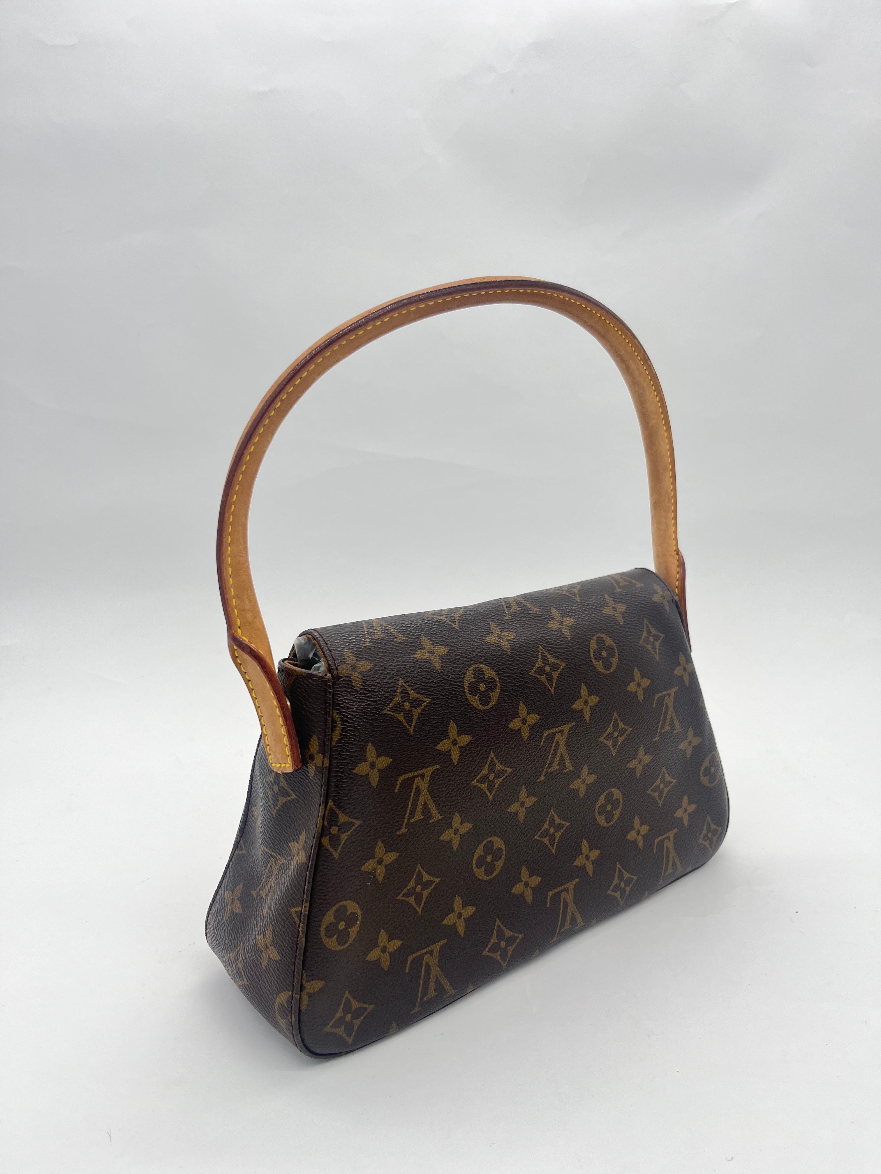 Louis Vuitton Mini Looping